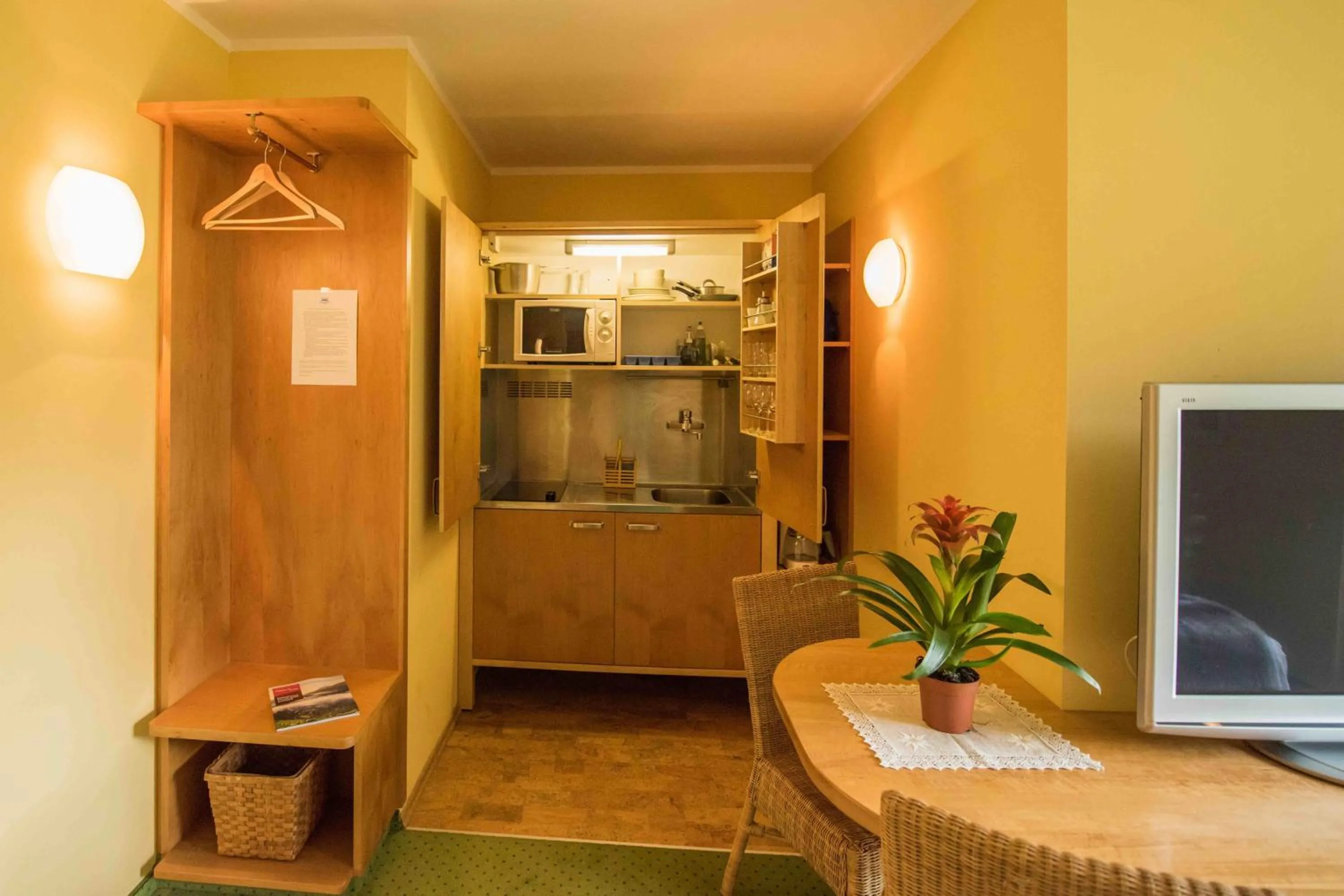 Kitchen or kitchenette in Ibex Lodge