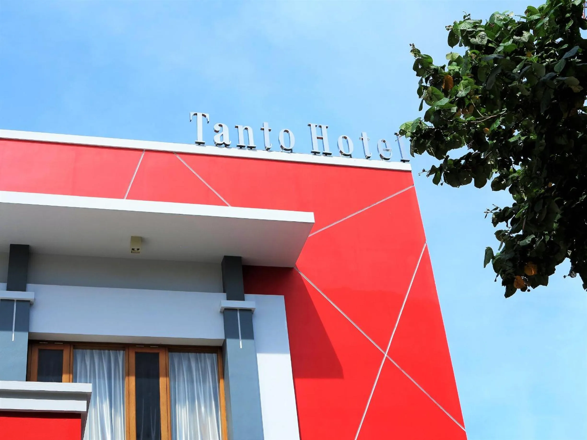 Property building in Tanto Hotel