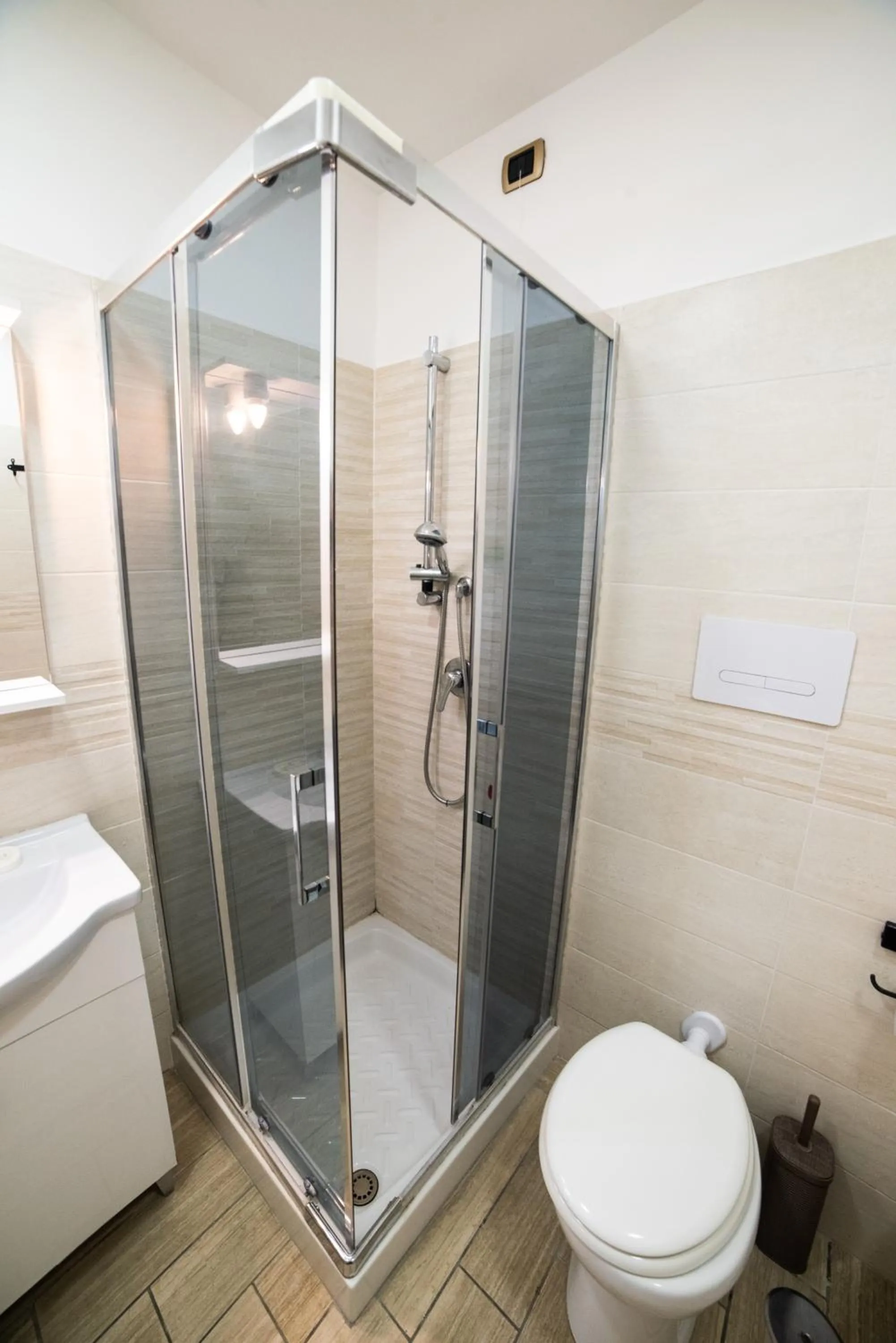 Shower in B&B Metropolitan