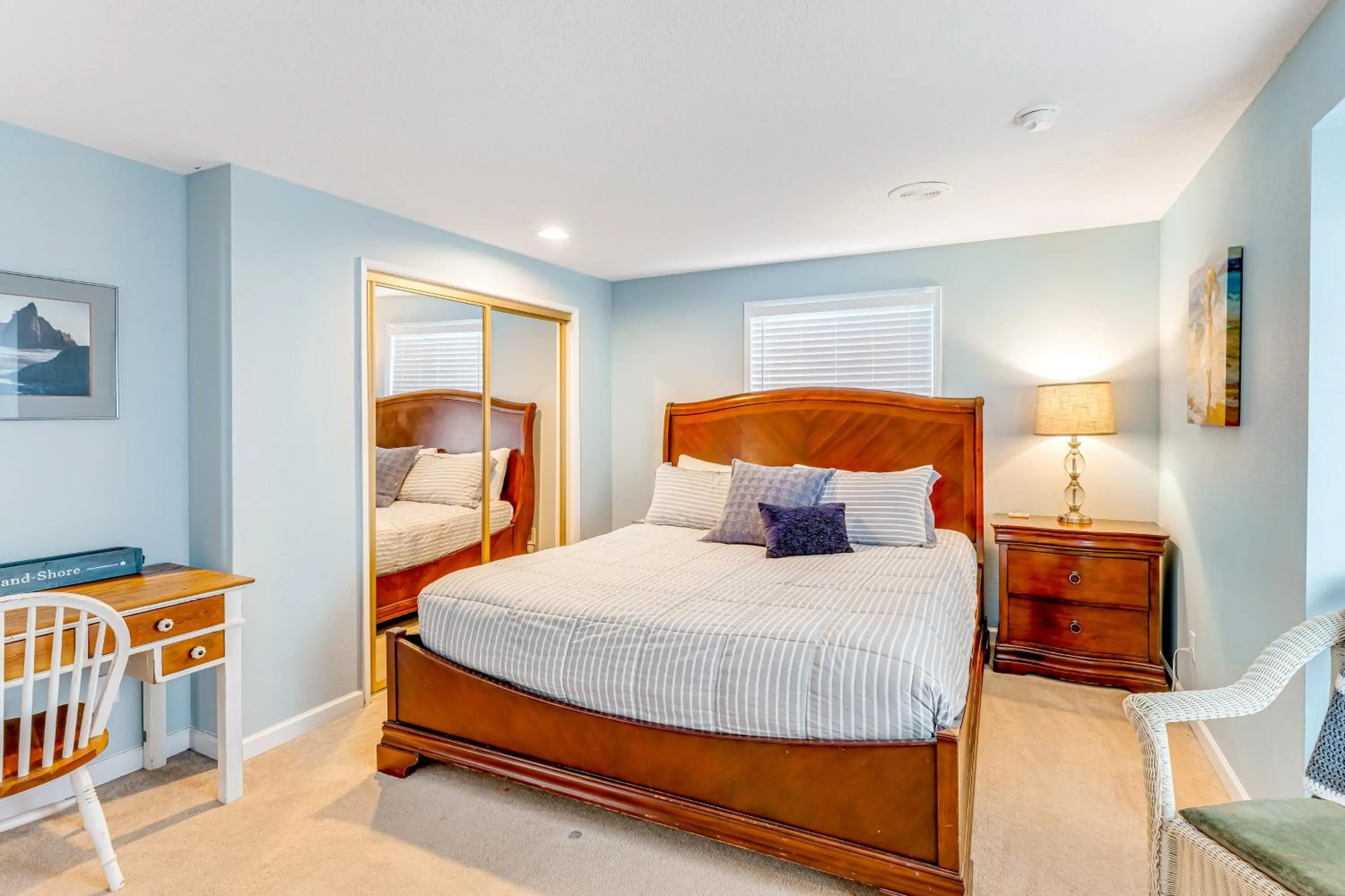 Bed in The Boat House Retreat