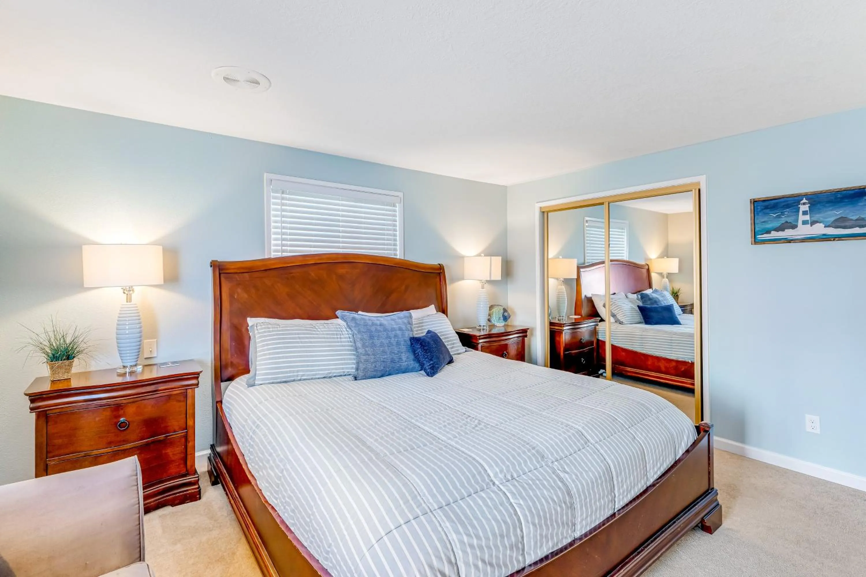 Bed in The Boat House Retreat