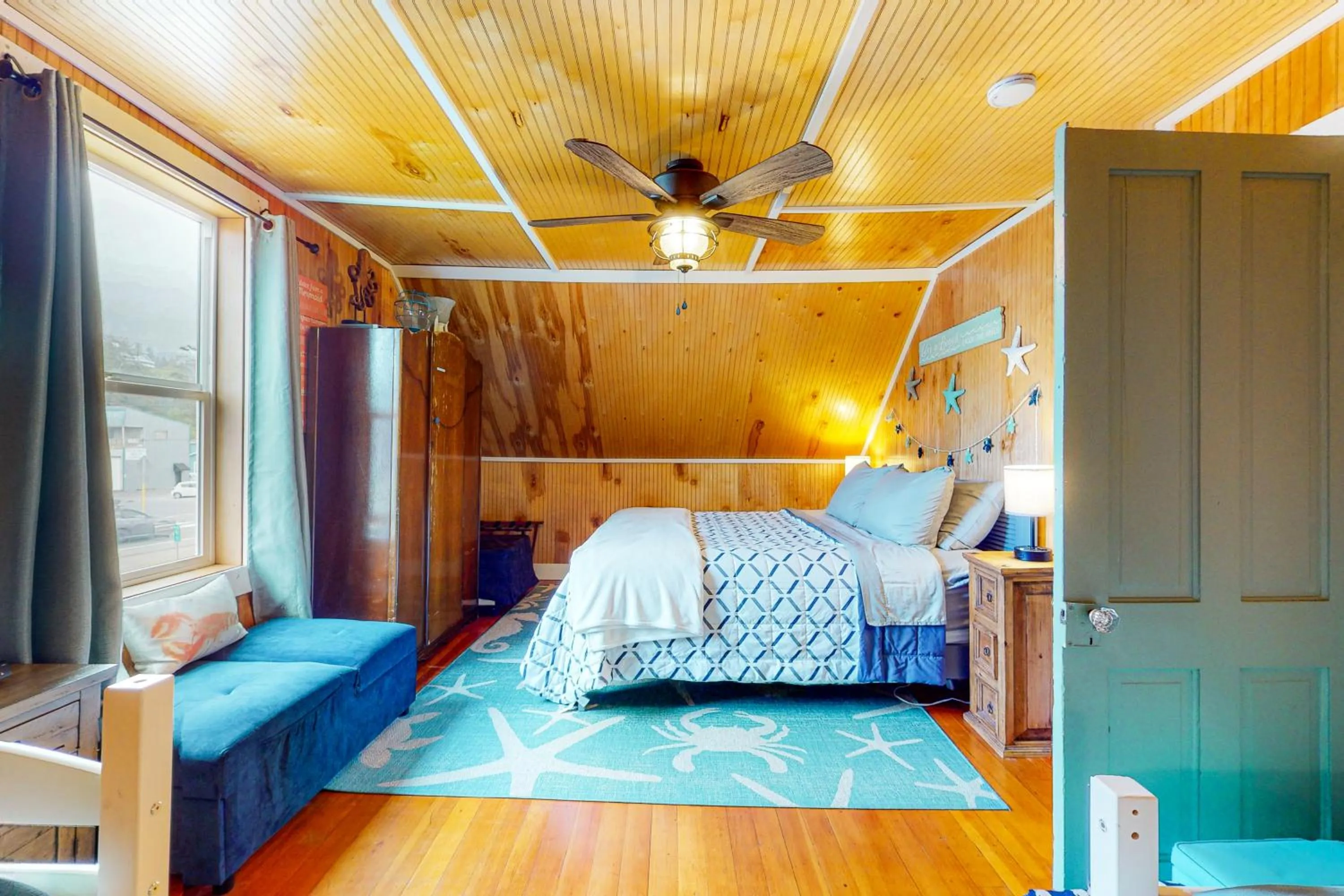 Bed in Ocean Shells Cottage