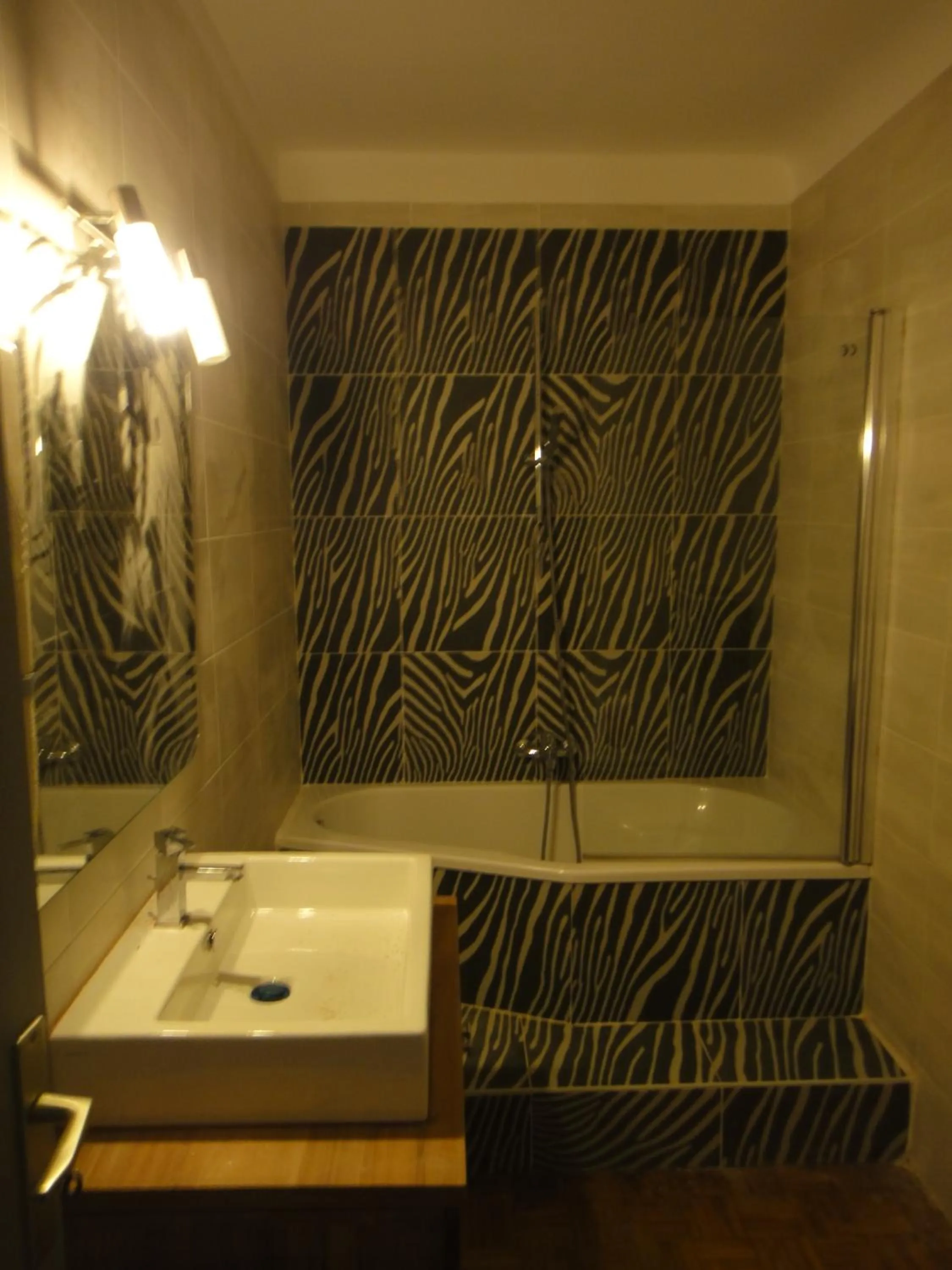 Bathroom in L'hôtel du Bastier