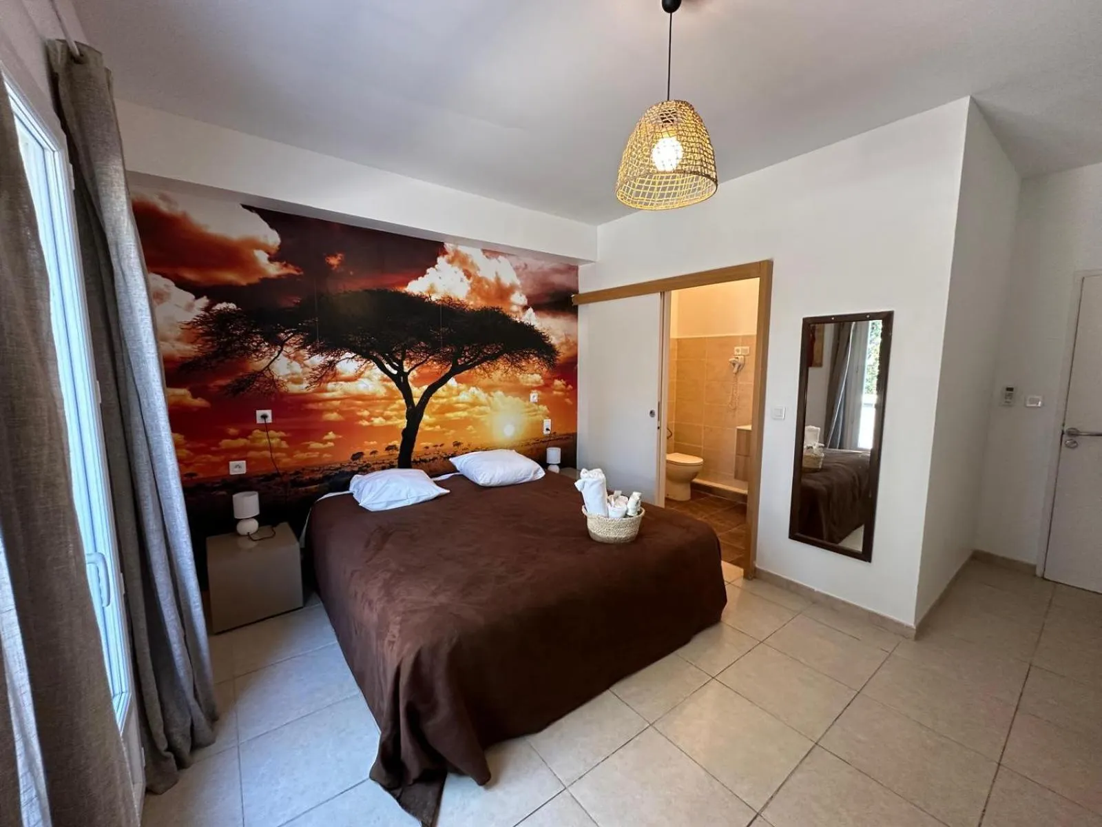 Bed in L'hôtel du Bastier