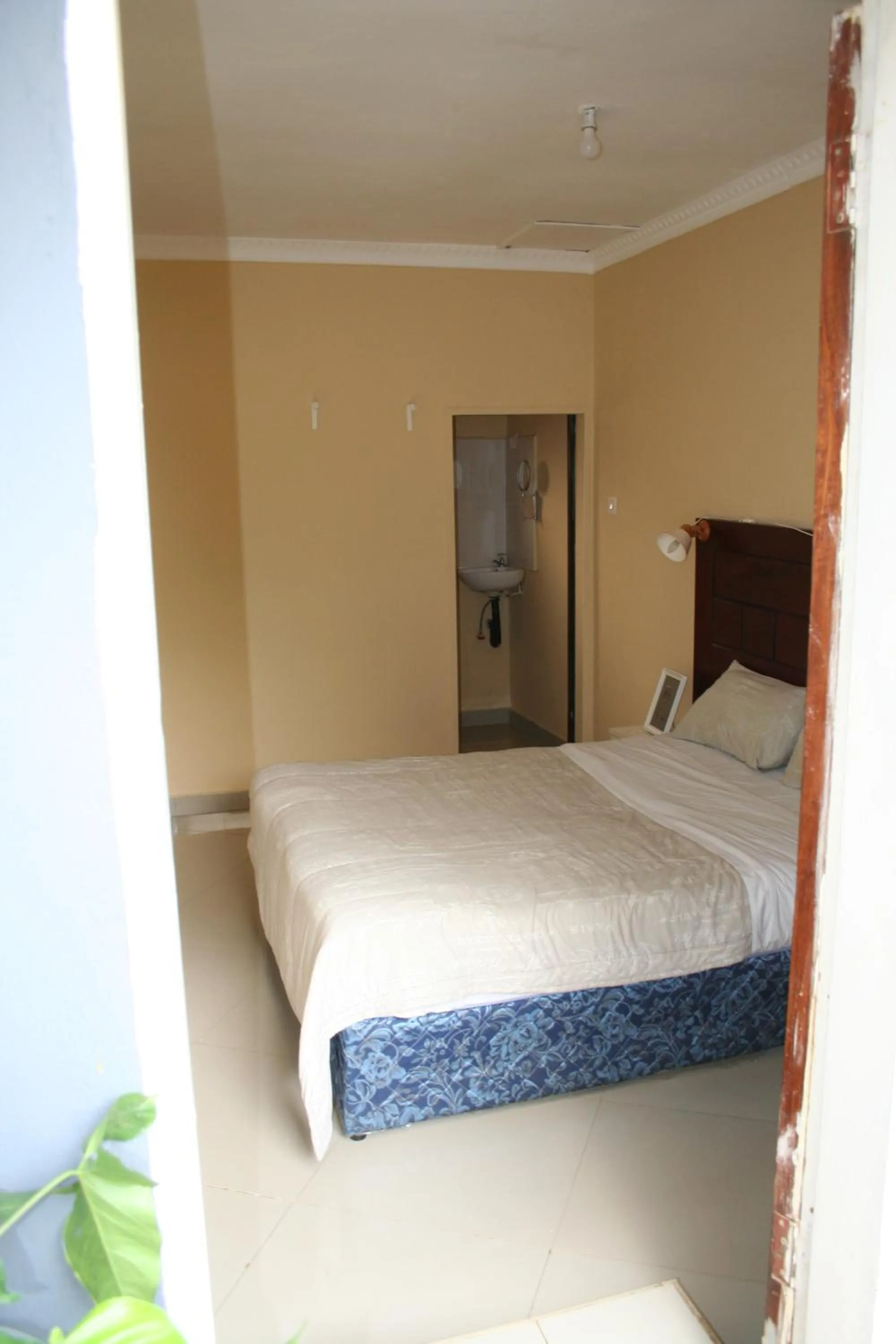 Bed in Honeybed Lodge