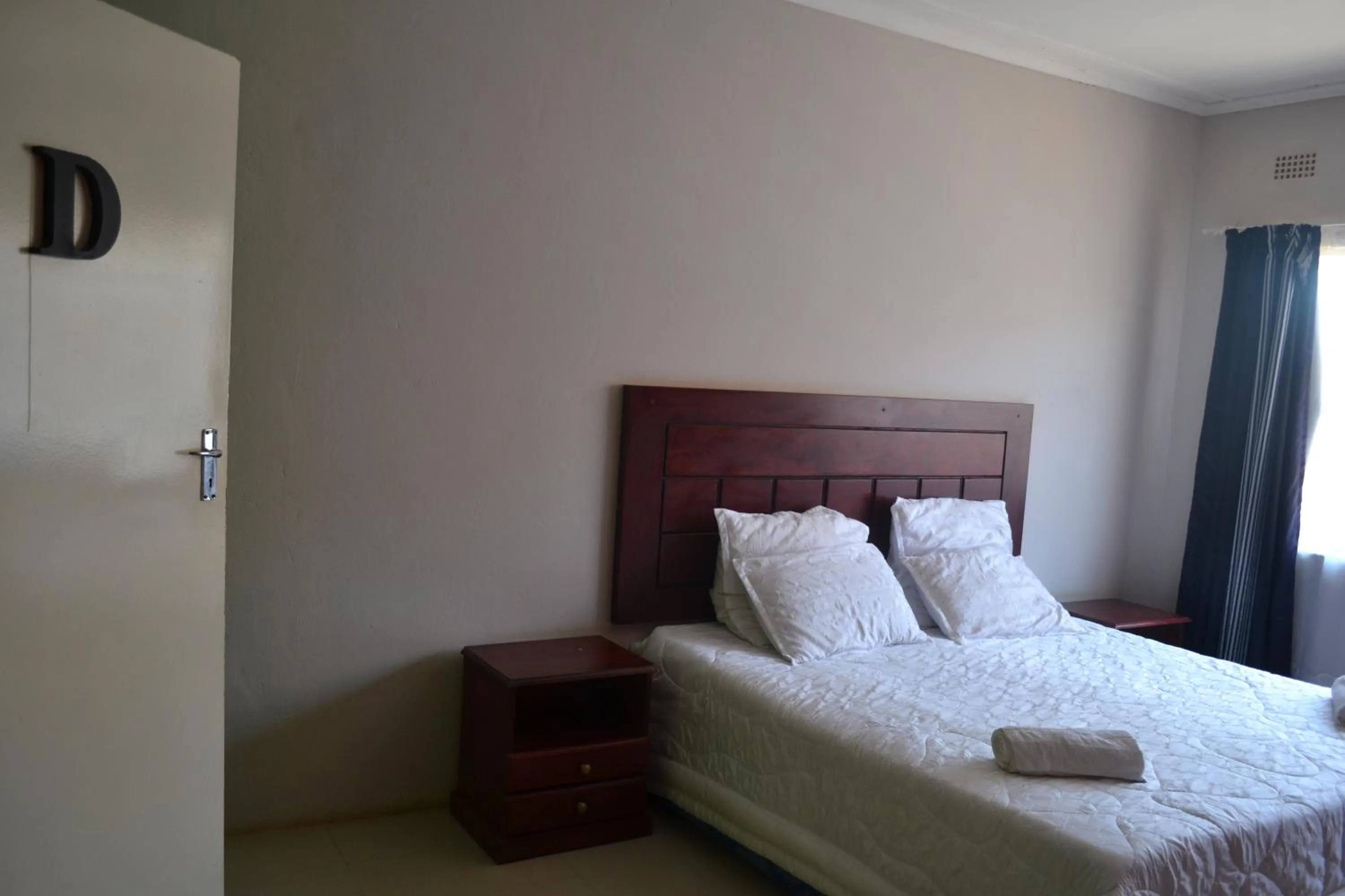 Bed in Honeybed Lodge