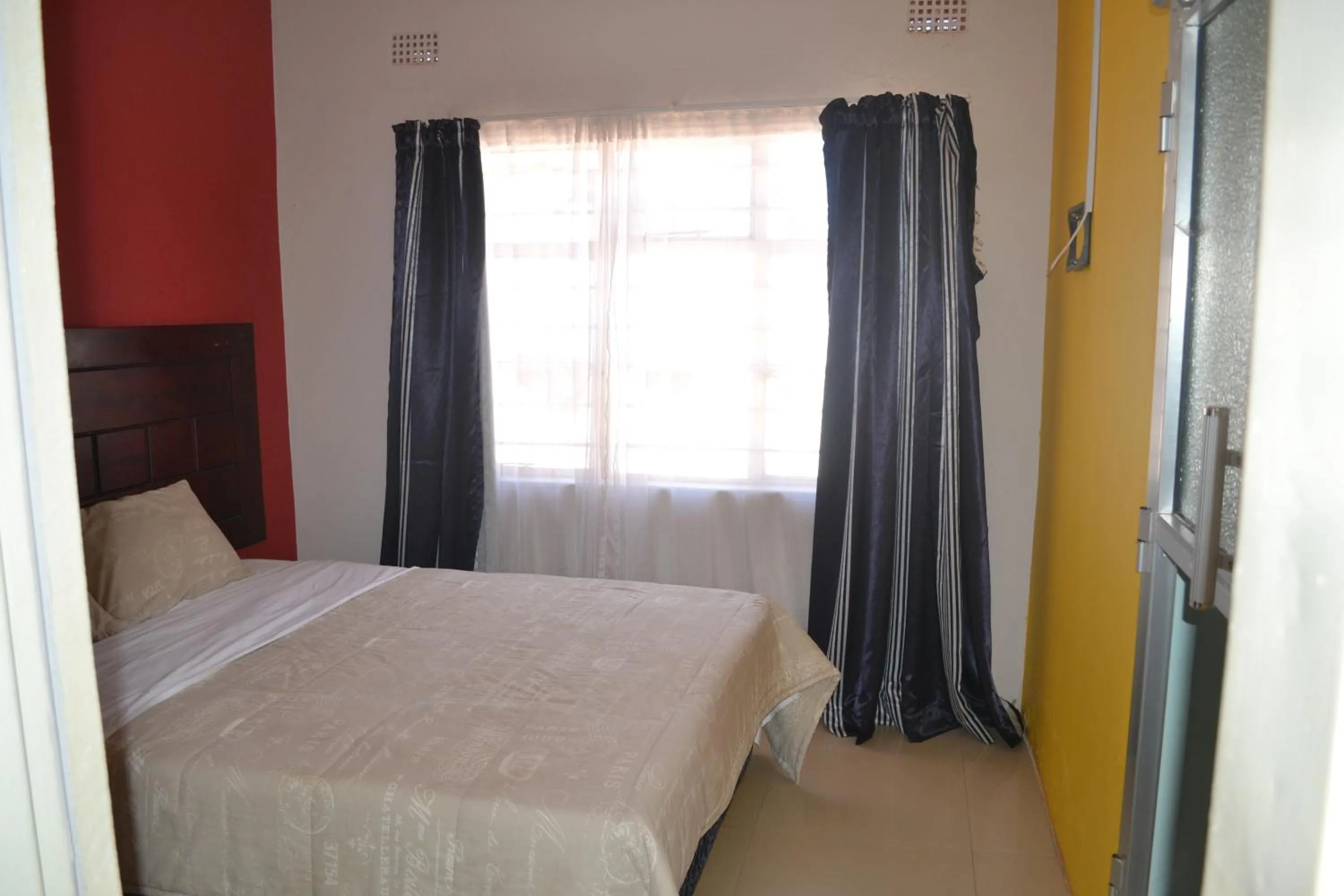 Bed in Honeybed Lodge