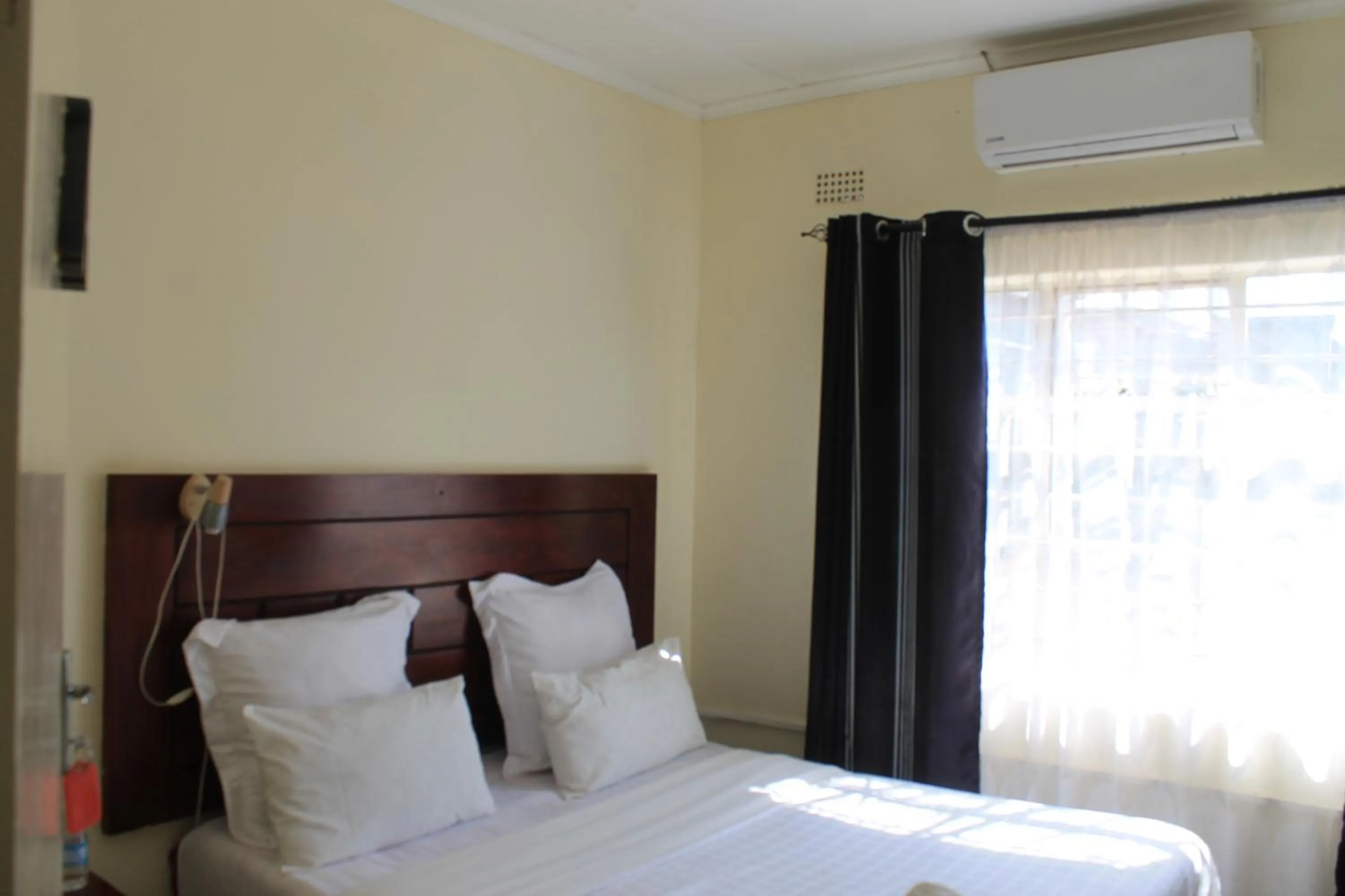 Bed in Honeybed Lodge