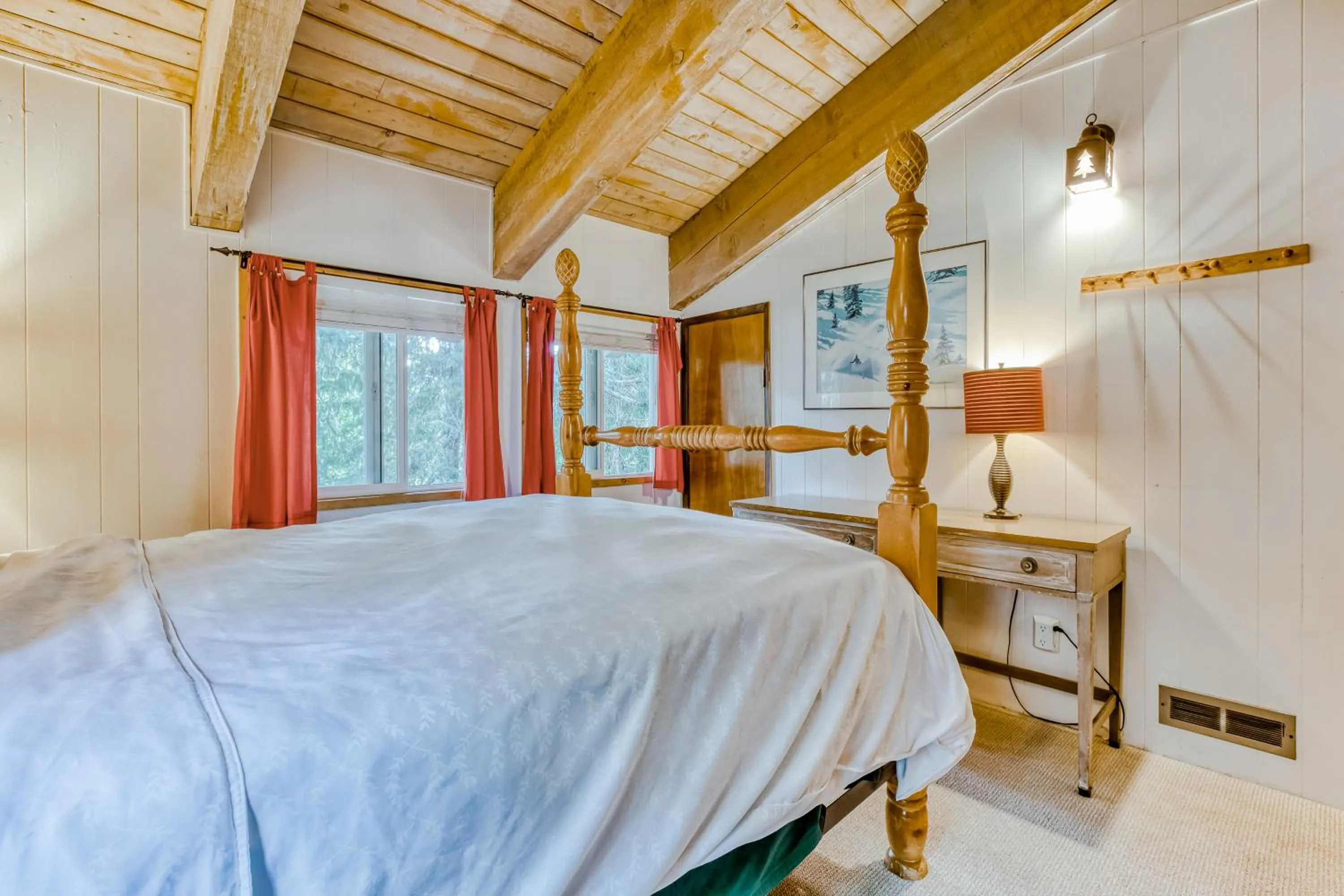 Bed in Edelweiss Retreat