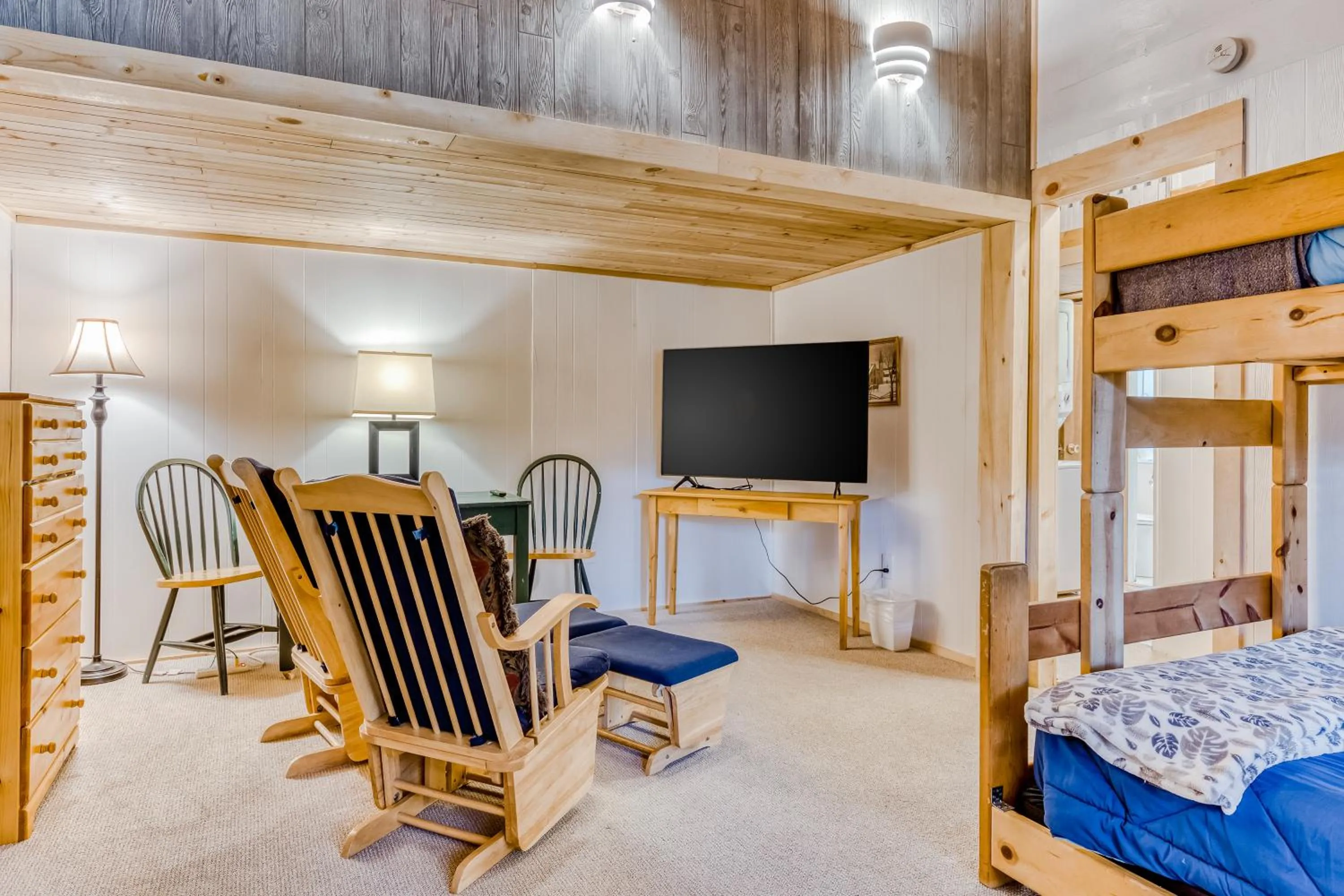 Bed in Edelweiss Retreat