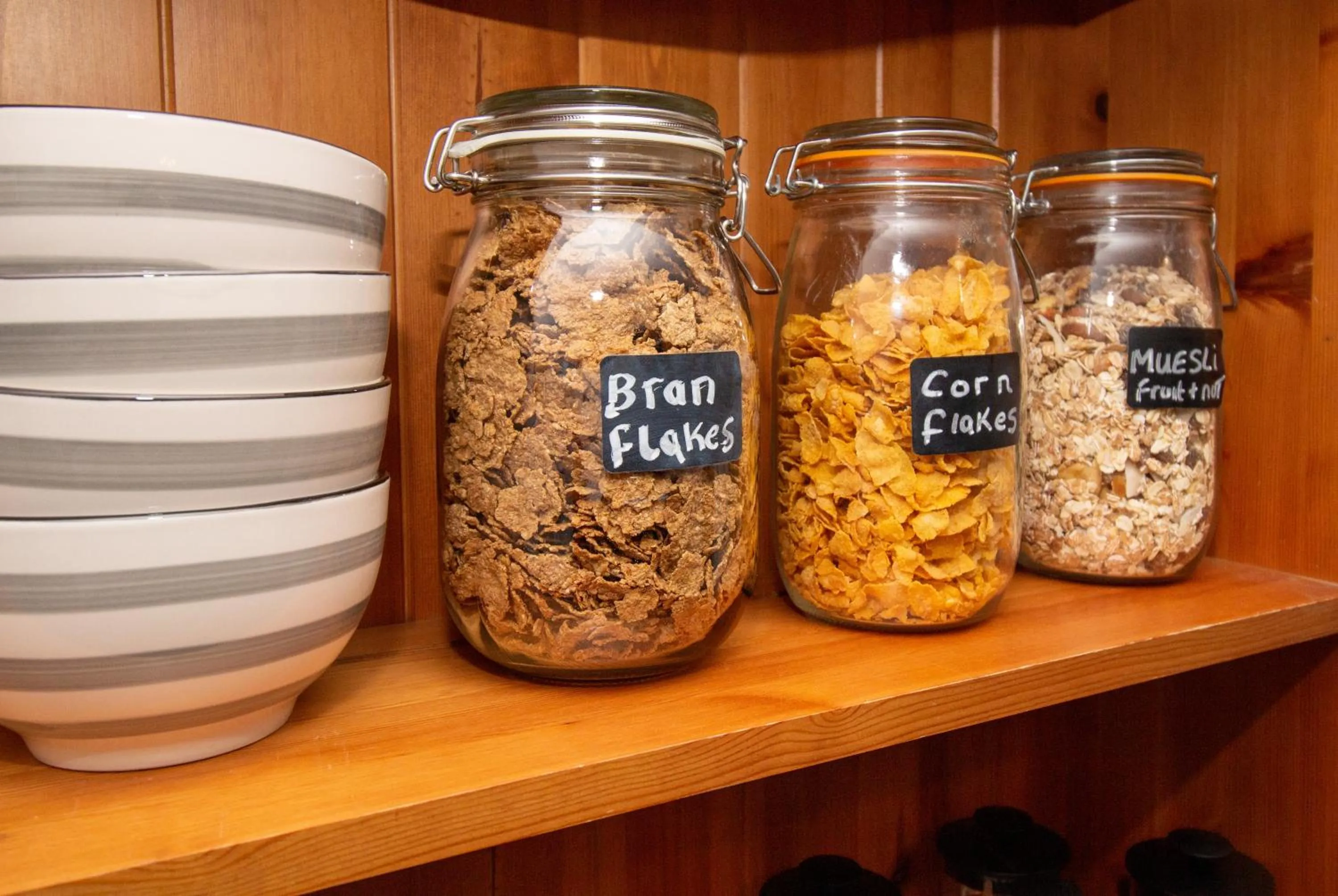 Breakfast in Old School B & B