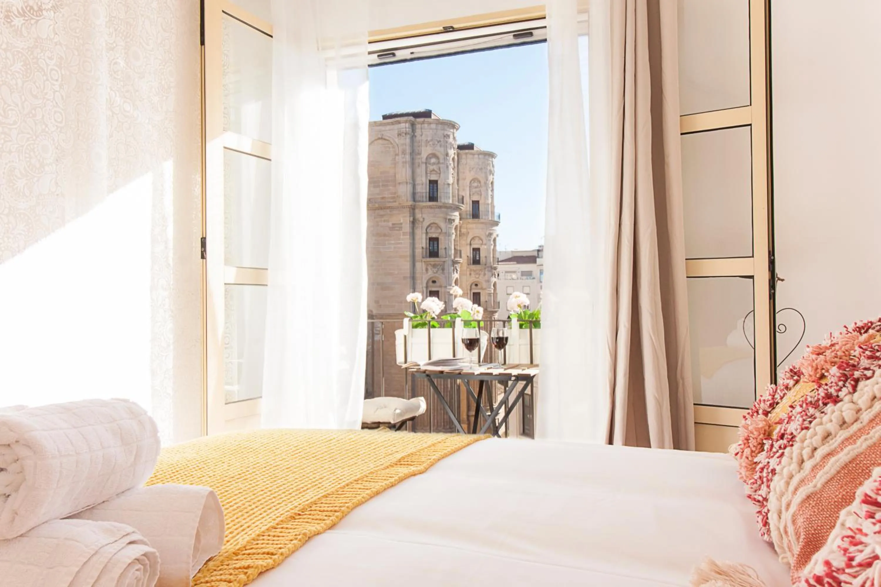 Bed in Malaga Center Flat Cathedral
