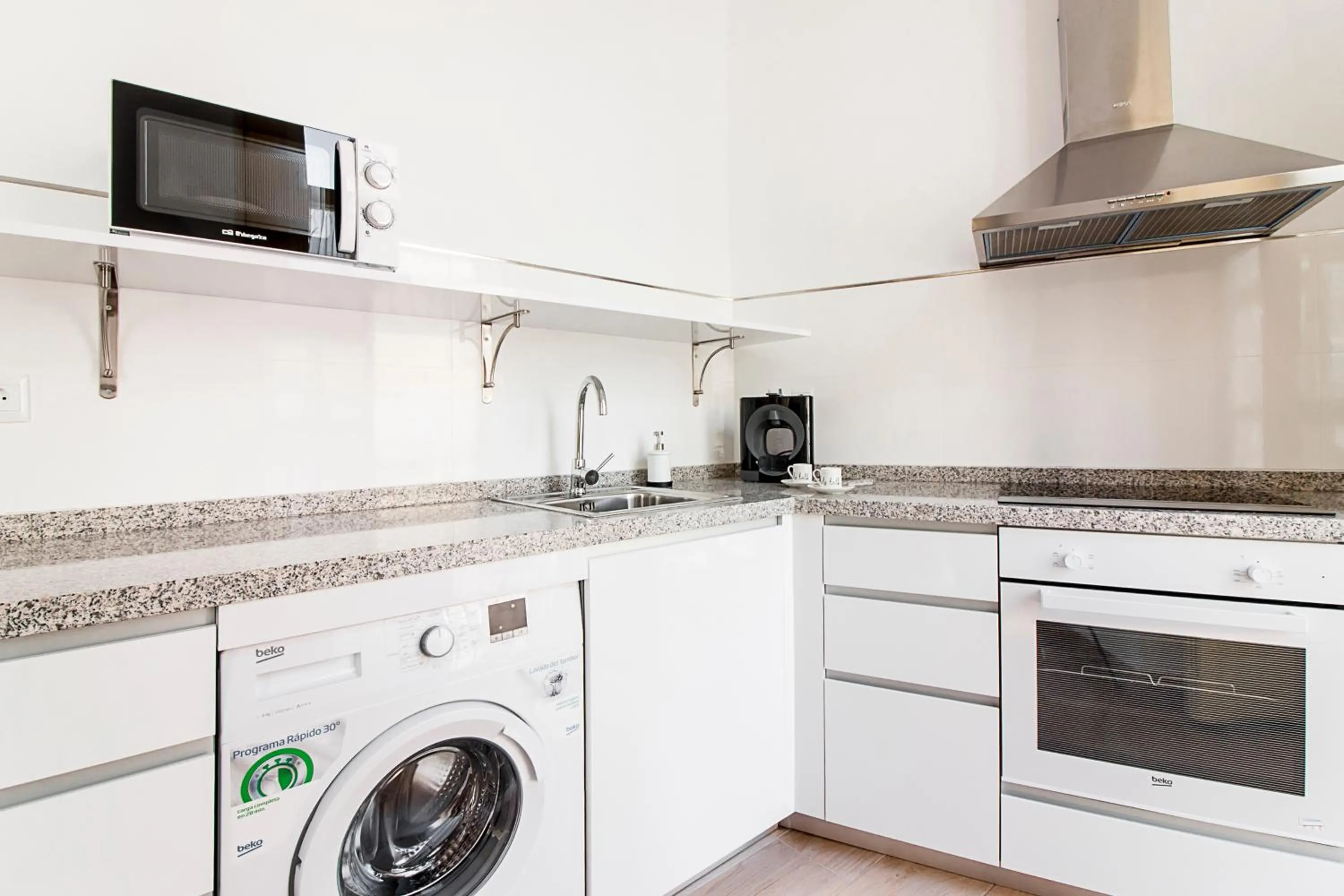 Kitchen or kitchenette in Malaga Center Flat Cathedral