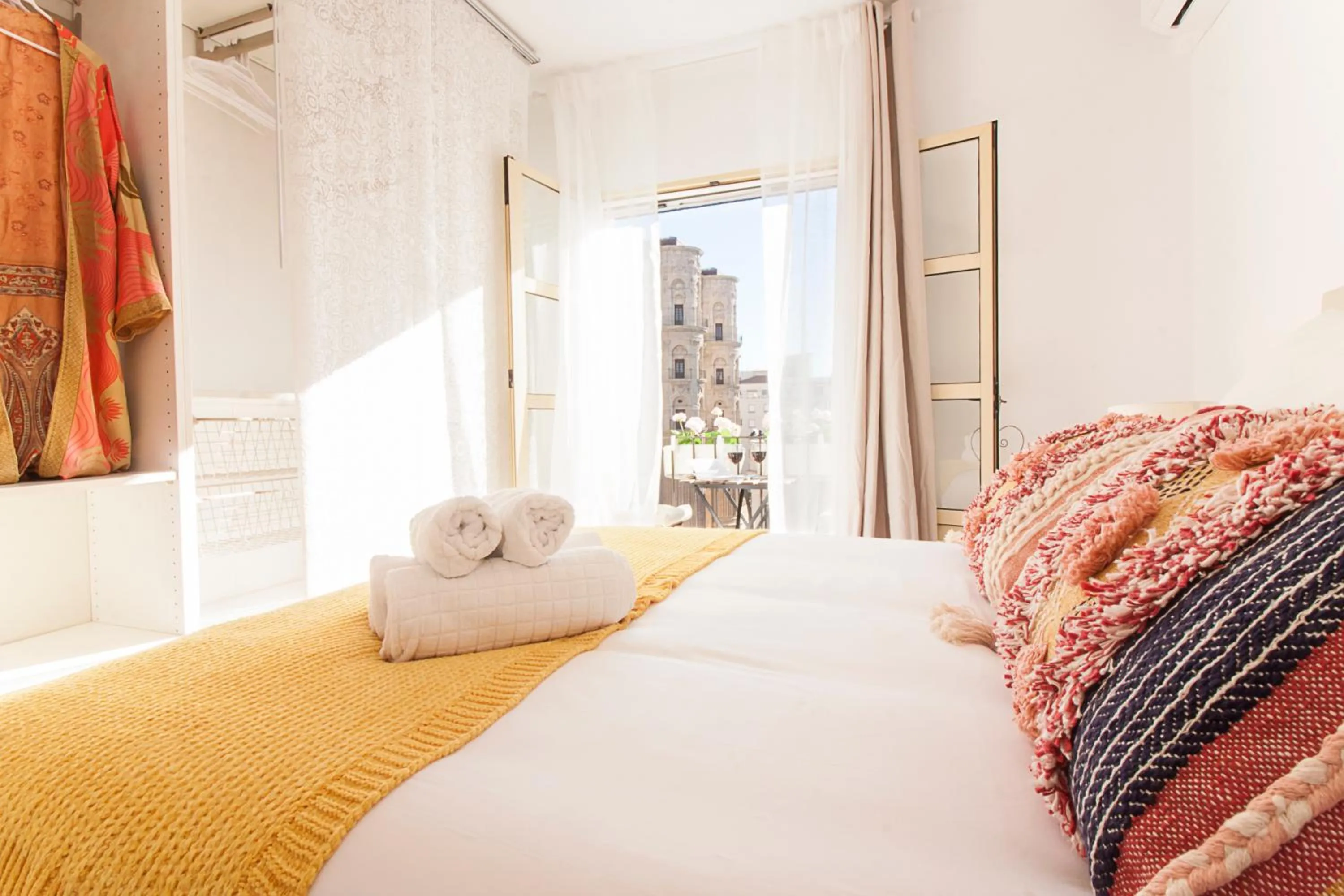Nearby landmark, Bed in Malaga Center Flat Cathedral