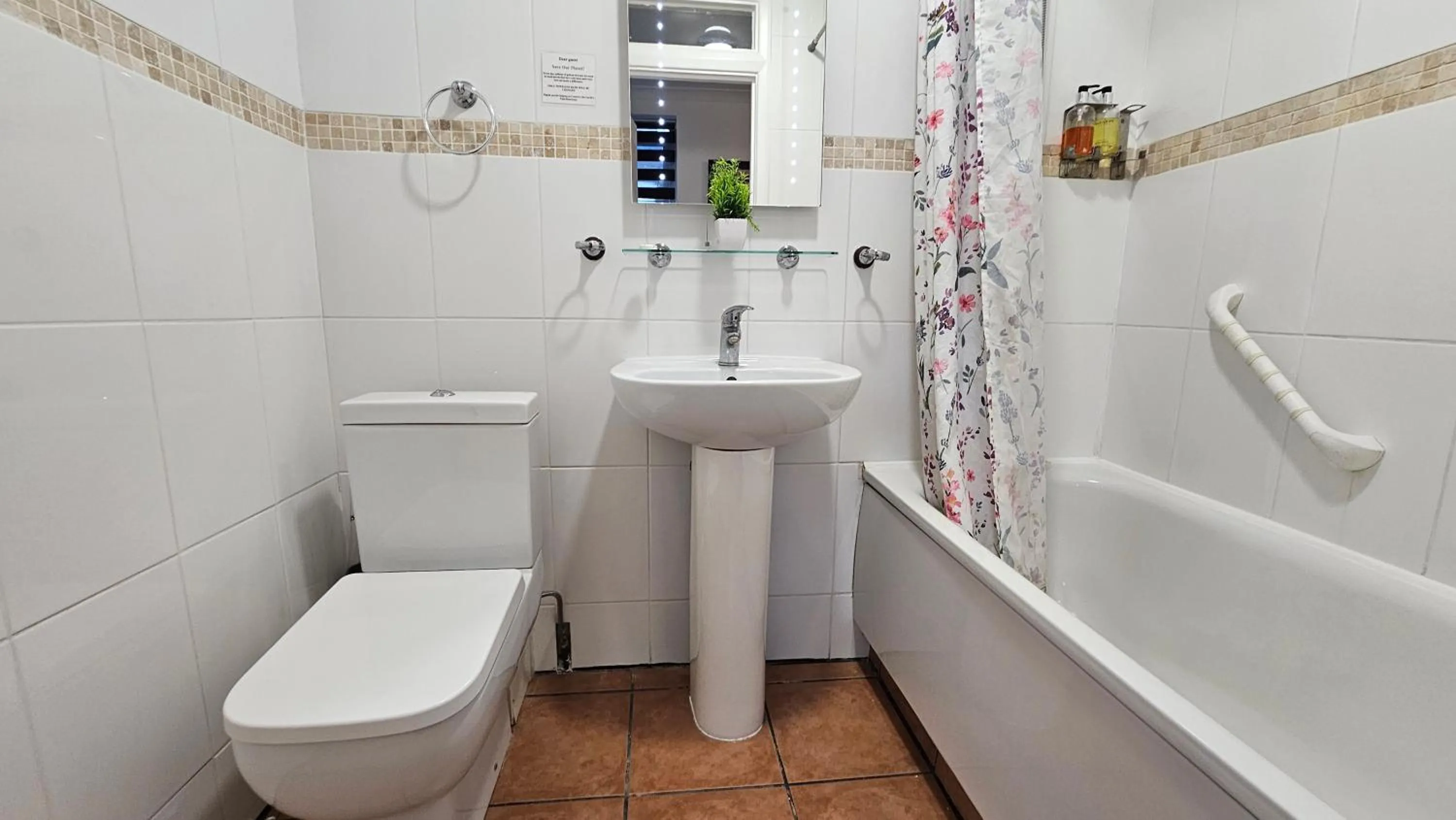 Bathroom in Bros Inn Hotel