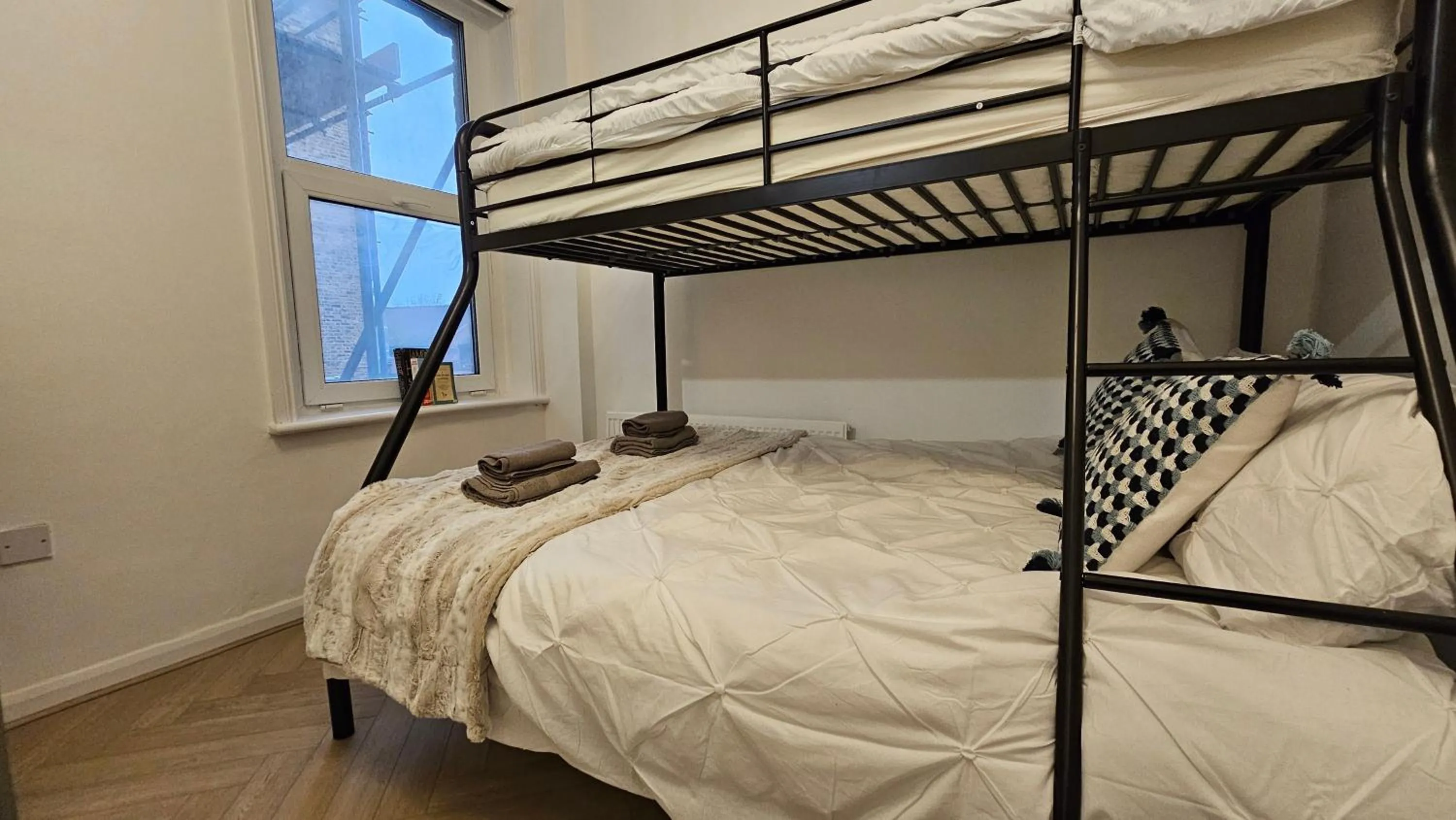 Bedroom in Bros Inn Hotel