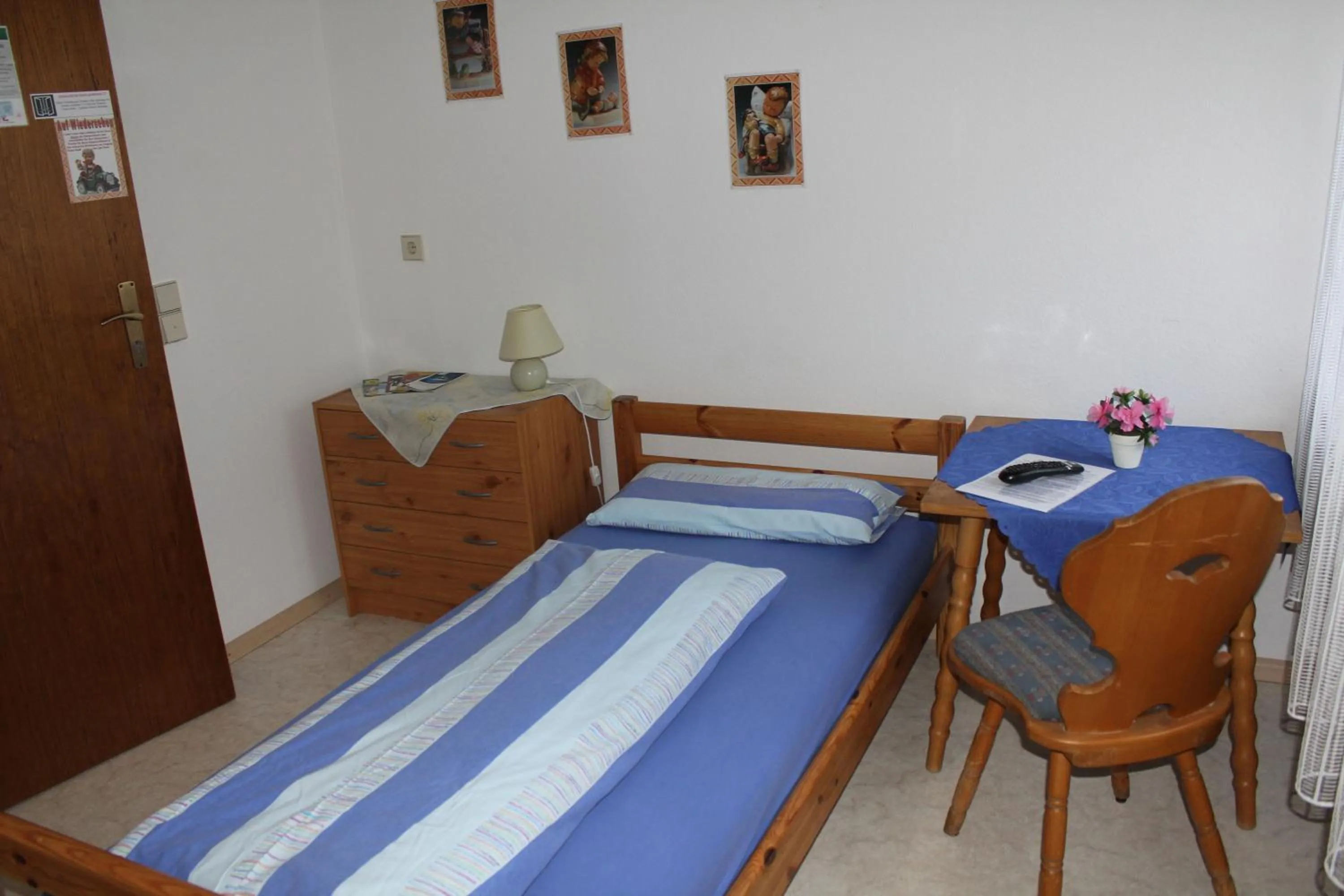 Photo of the whole room, Bed in Gasthaus Mösle