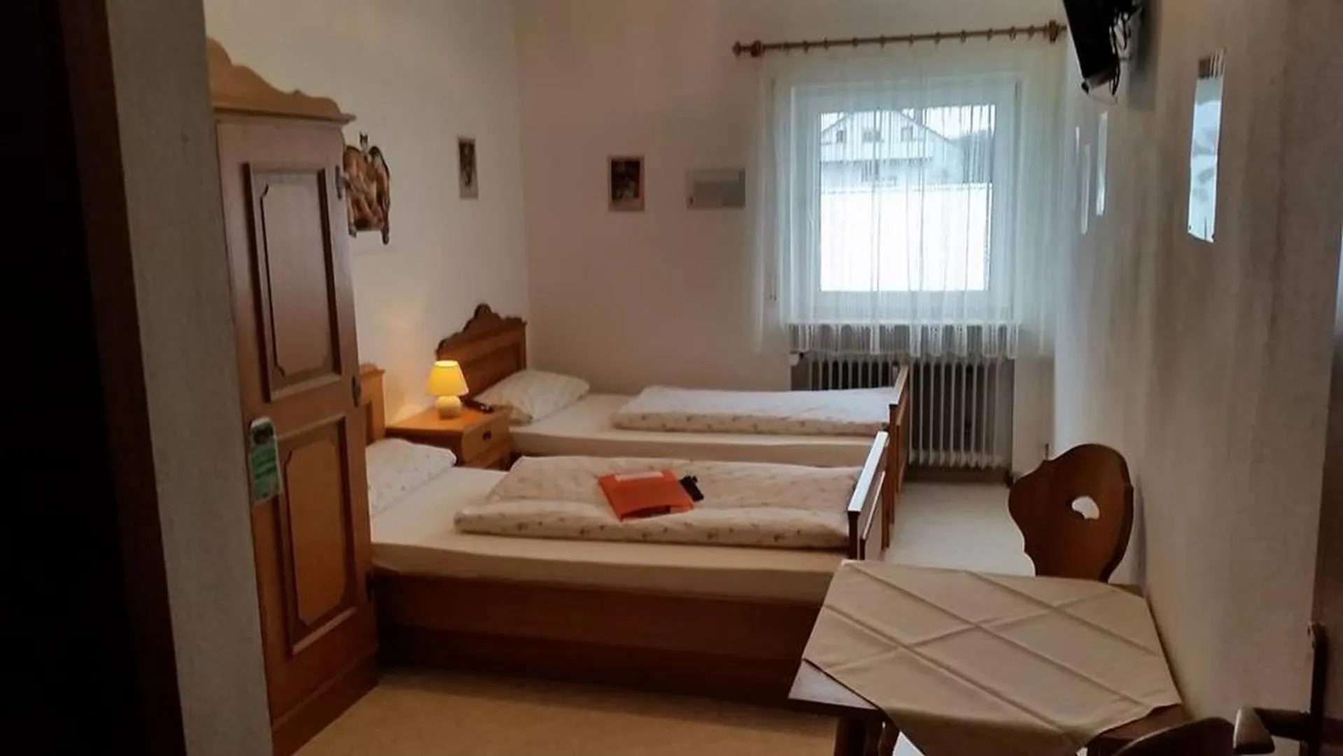 Bed in Gasthaus Mösle