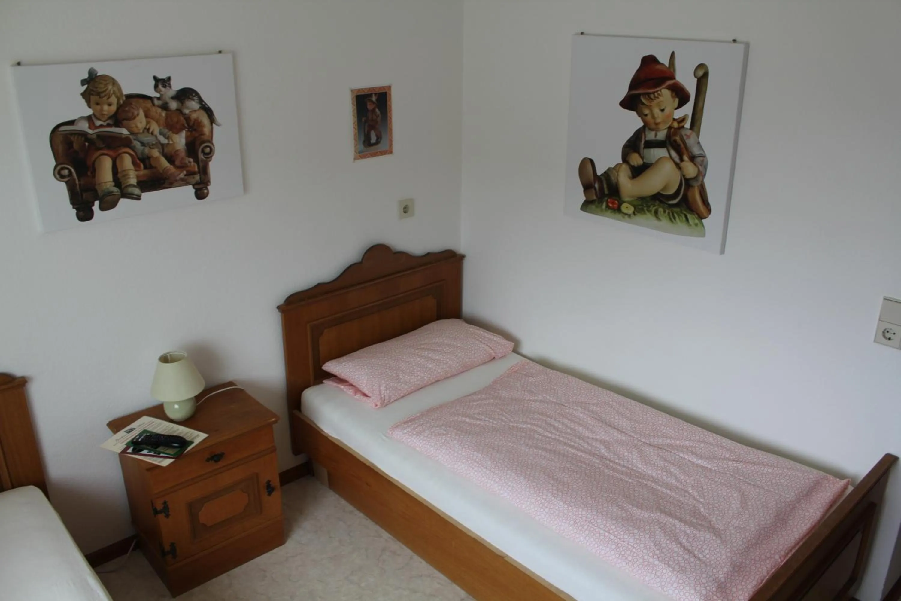 Photo of the whole room, Bed in Gasthaus Mösle