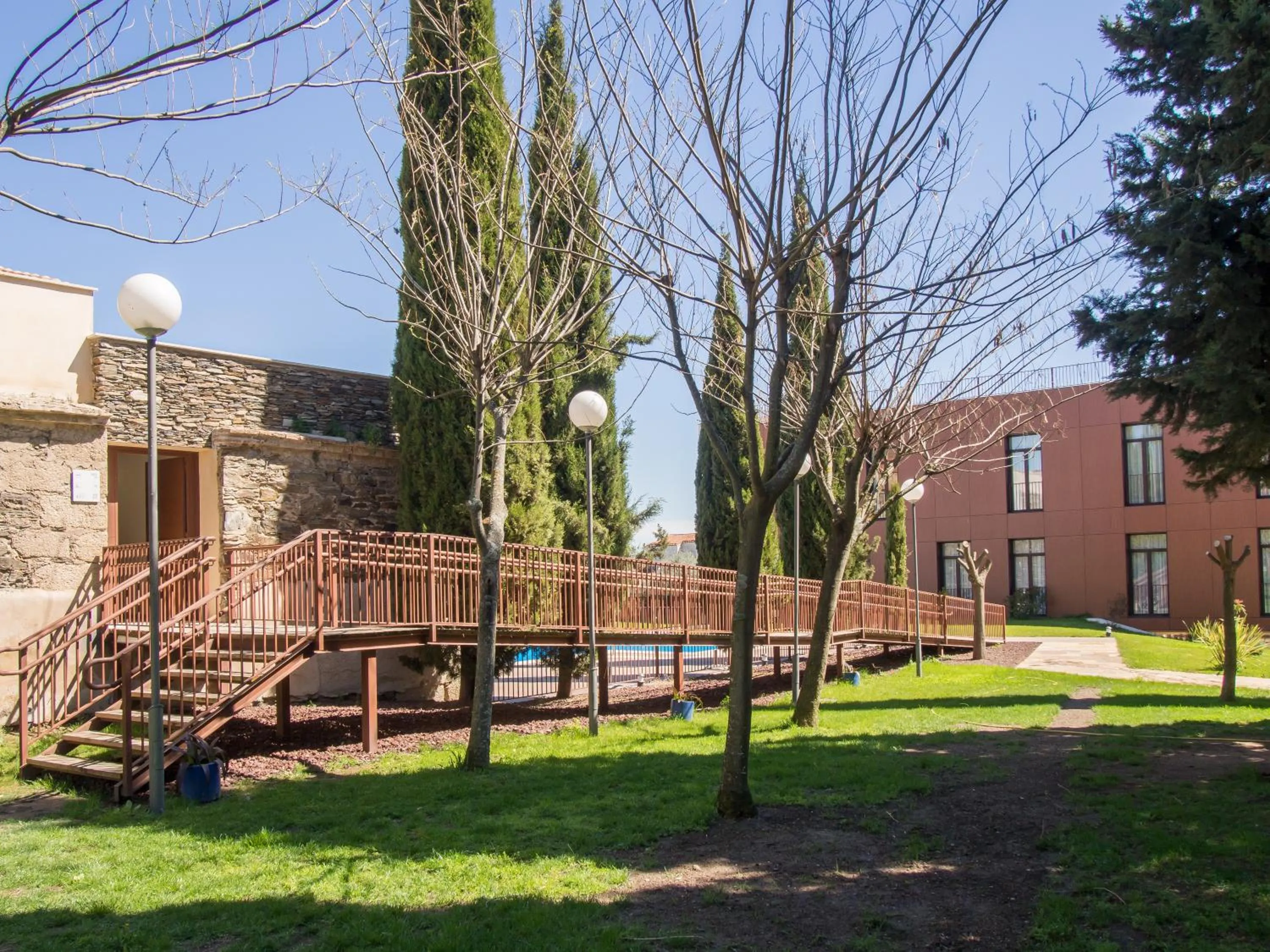 Garden in Hotel Puente de Alconétar