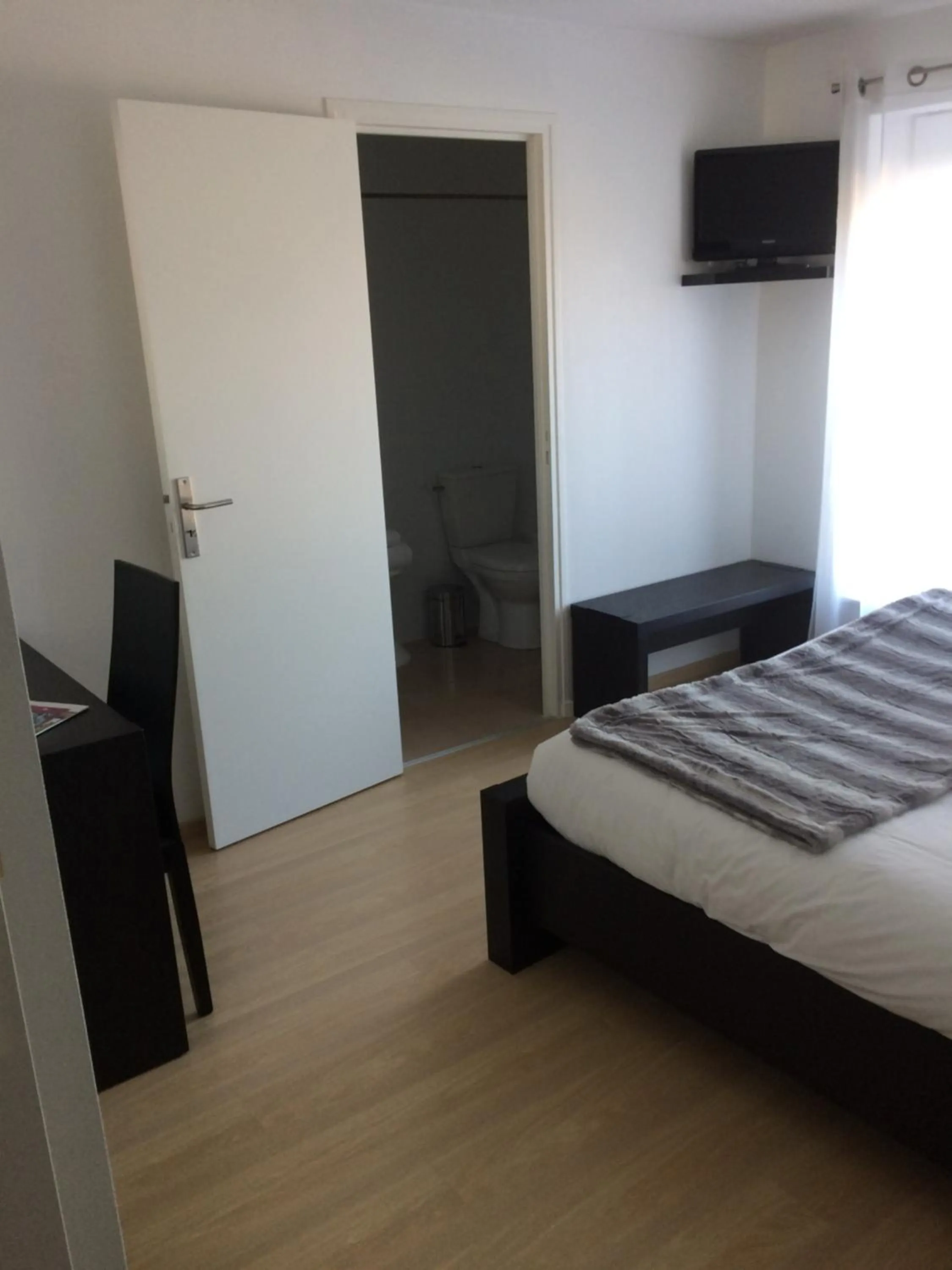 TV and multimedia, Bed in Chambres d'hotes Karine SMEJ