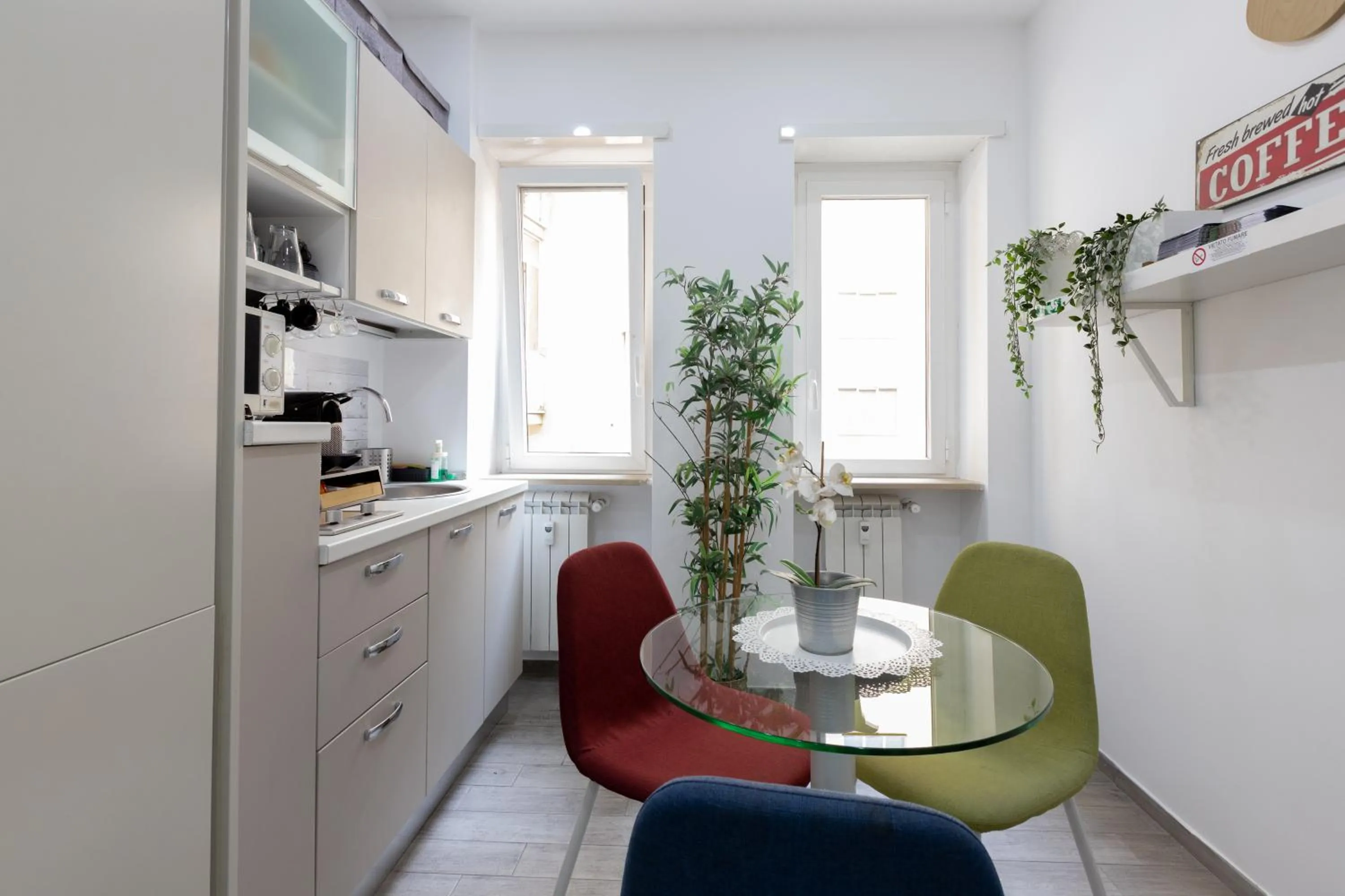 Coffee/tea facilities in 247 Luxury Rooms Trastevere