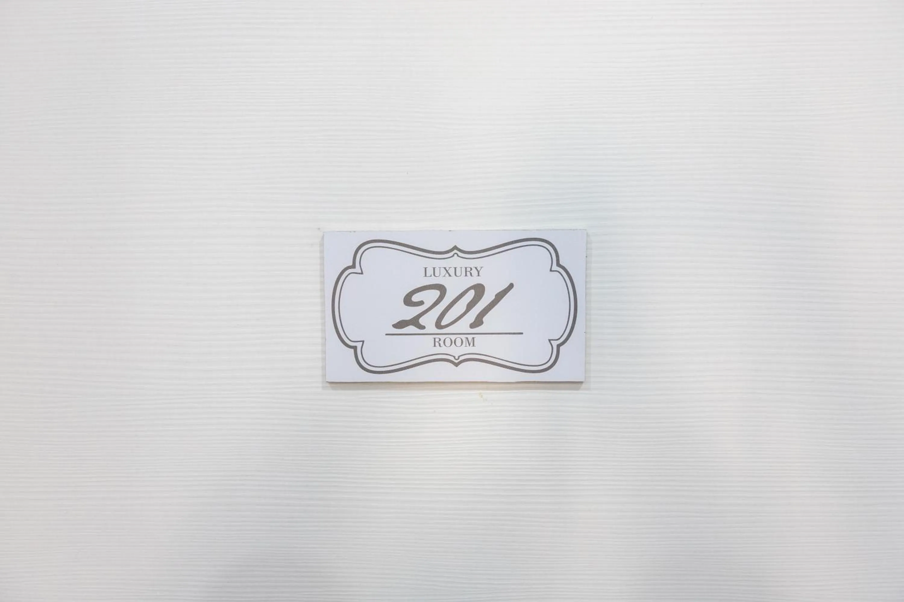 Text overlay in 247 Luxury Rooms Trastevere