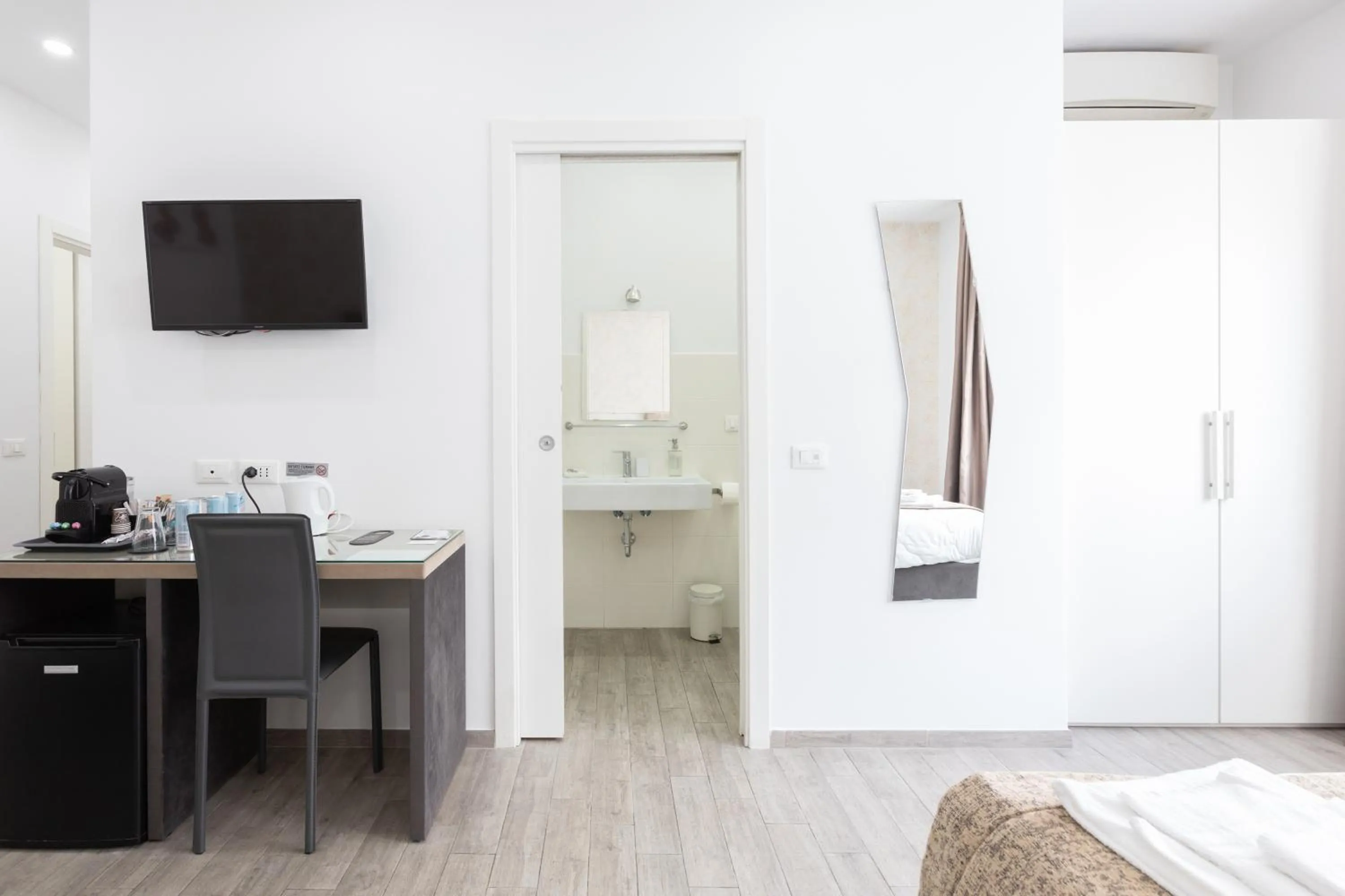 Bathroom in 247 Luxury Rooms Trastevere