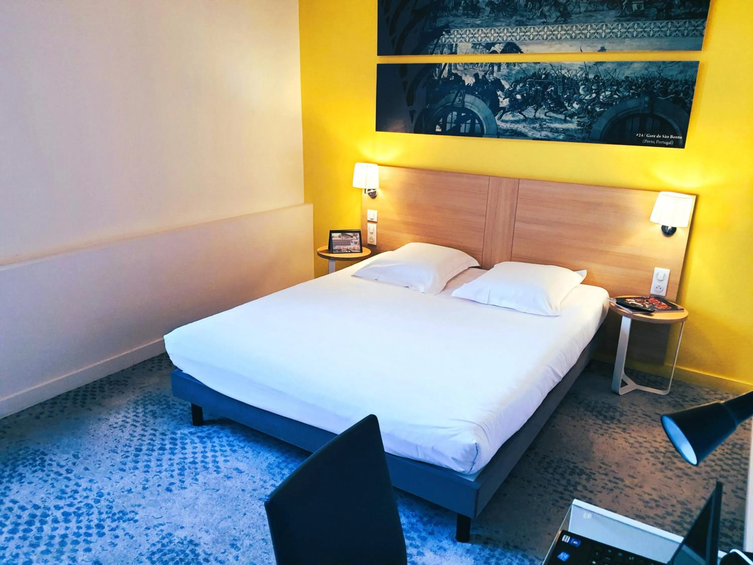 Photo of the whole room, Bed in Hôtel de la Gare - Restaurant Bistro Quai