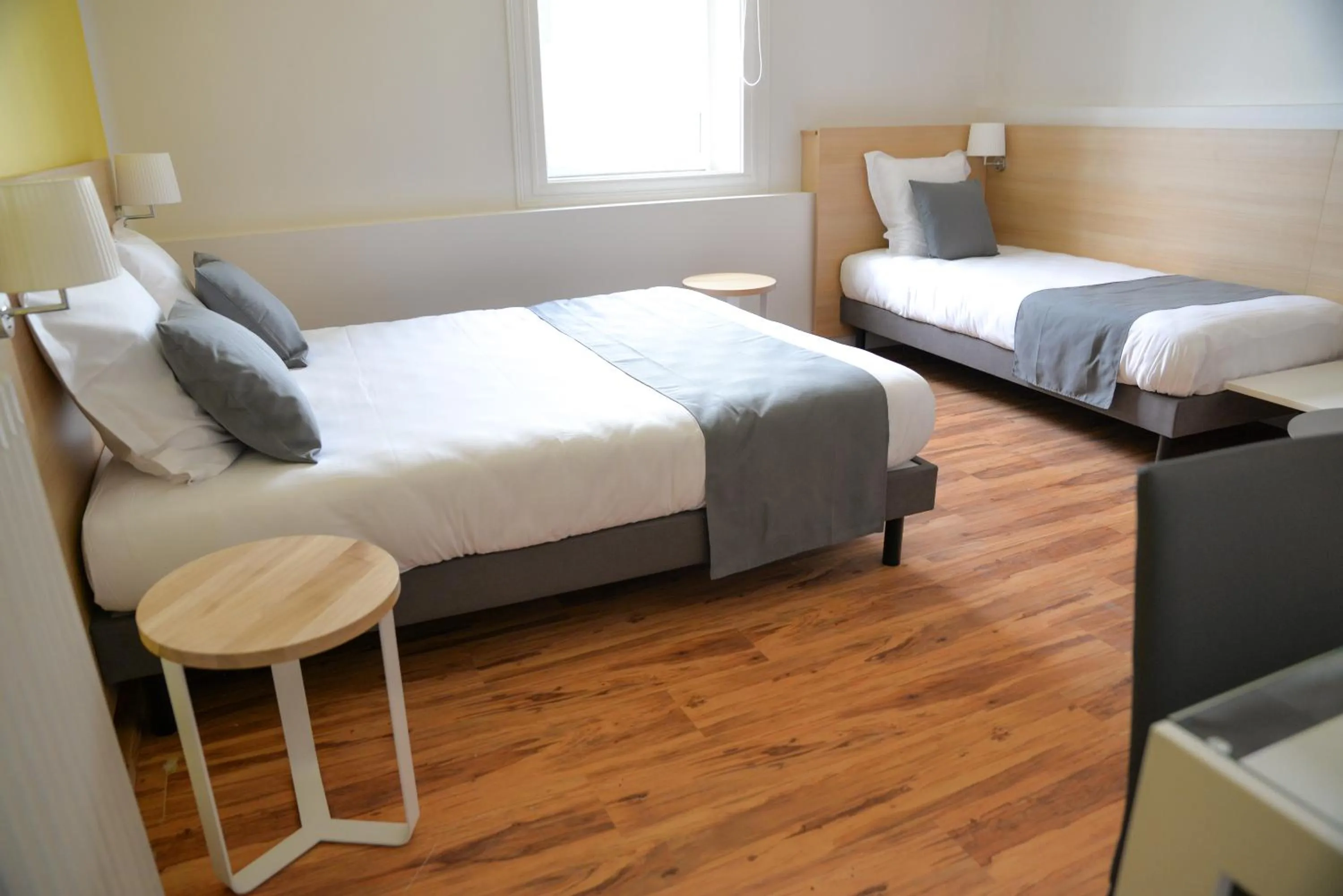 Bed in Hôtel de la Gare - Restaurant Bistro Quai