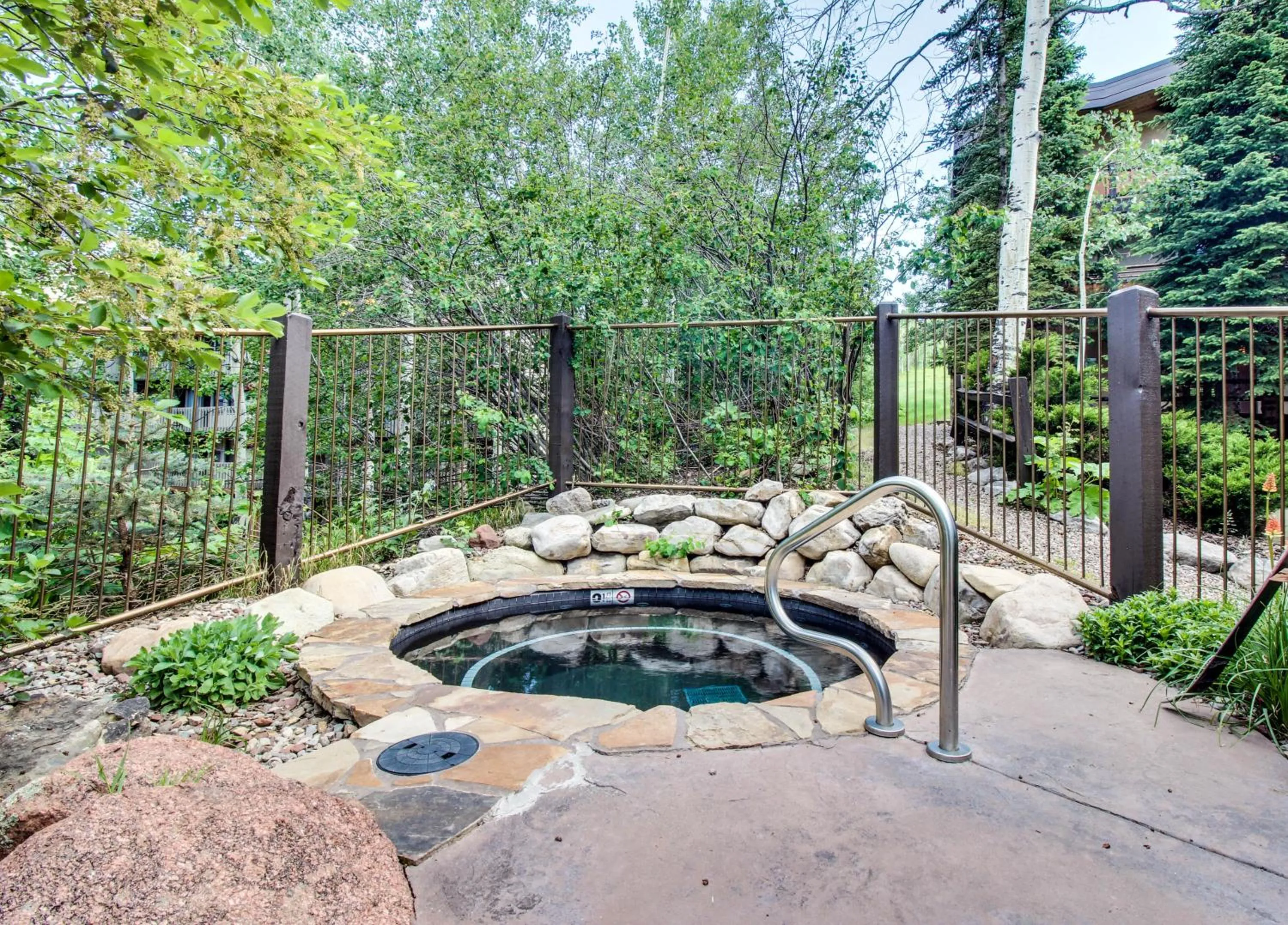 Cozy Slopeside Condo