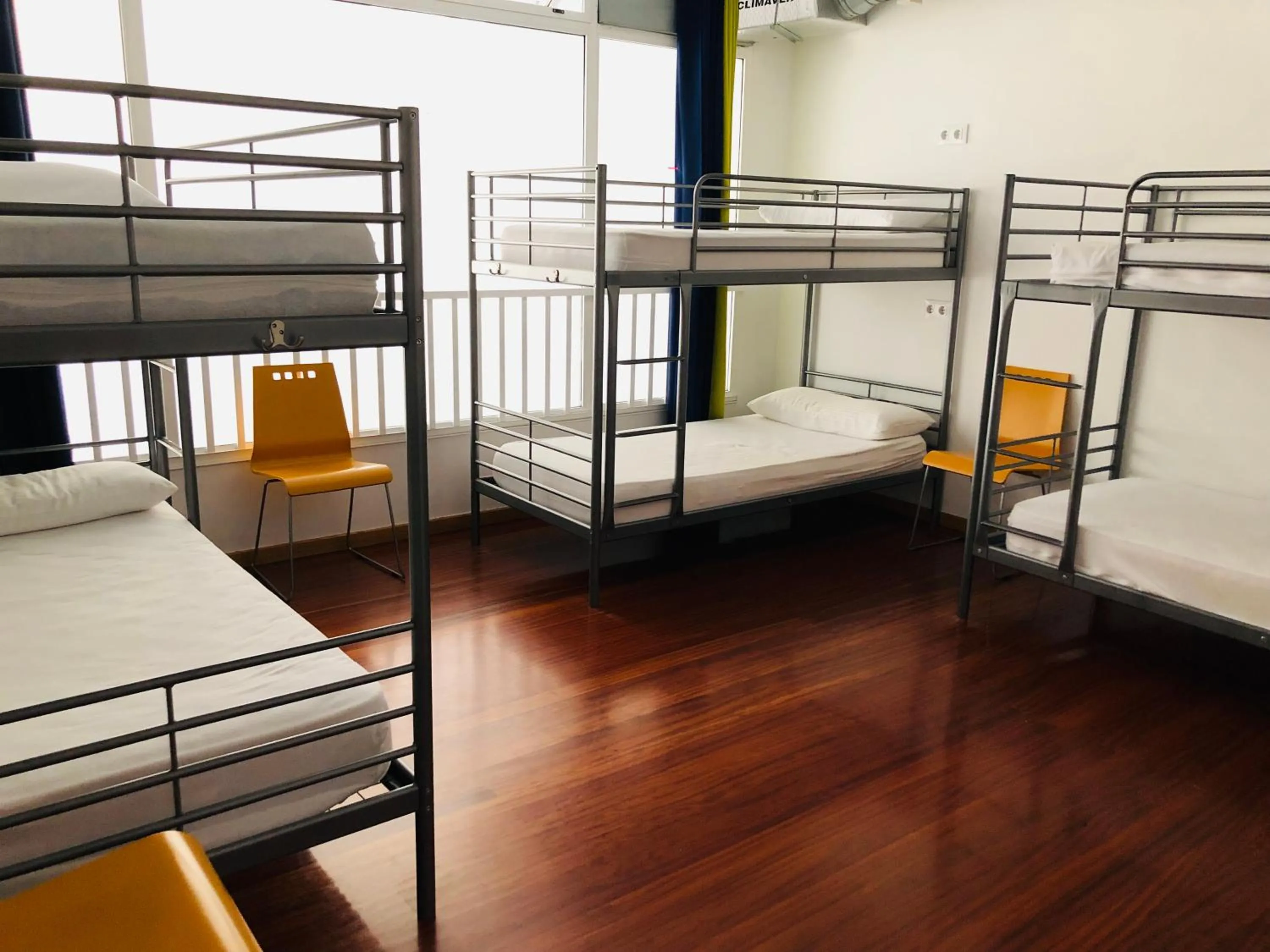 Bed in Albergue la Estacion Santiago de Compostela