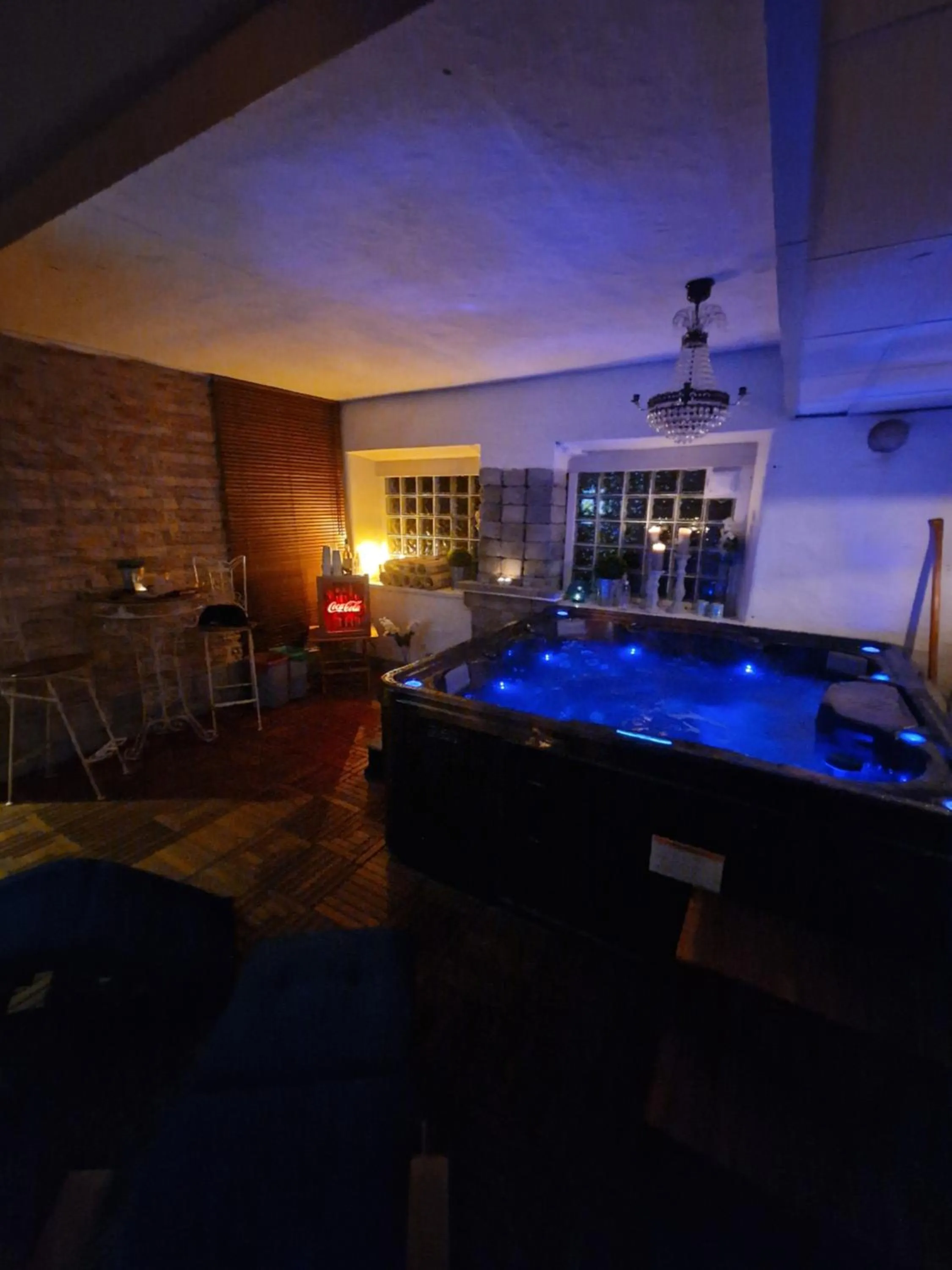 Hot Tub in Hotel New Bed