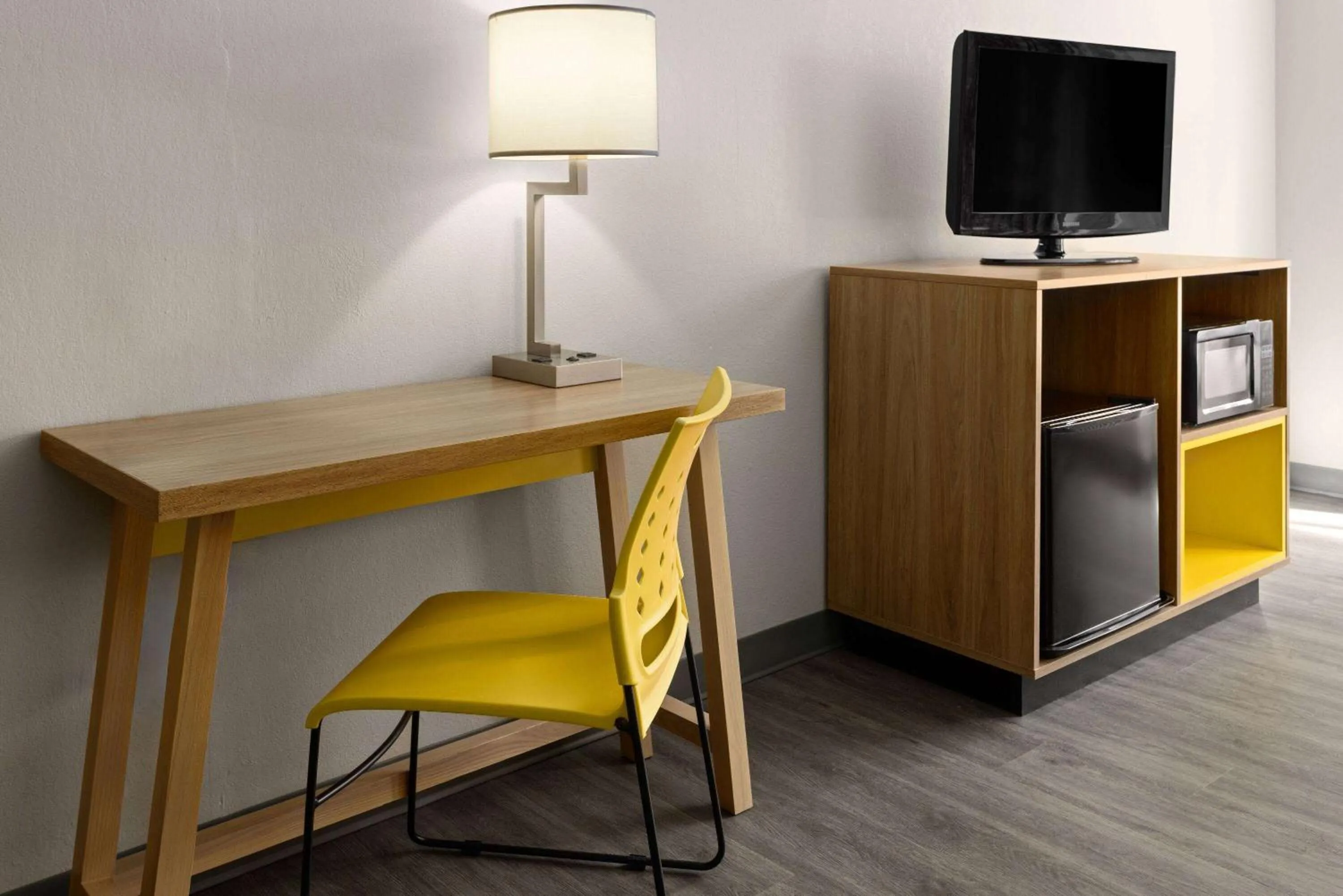 Photo of the whole room in Days Inn & Suites by Wyndham Albany