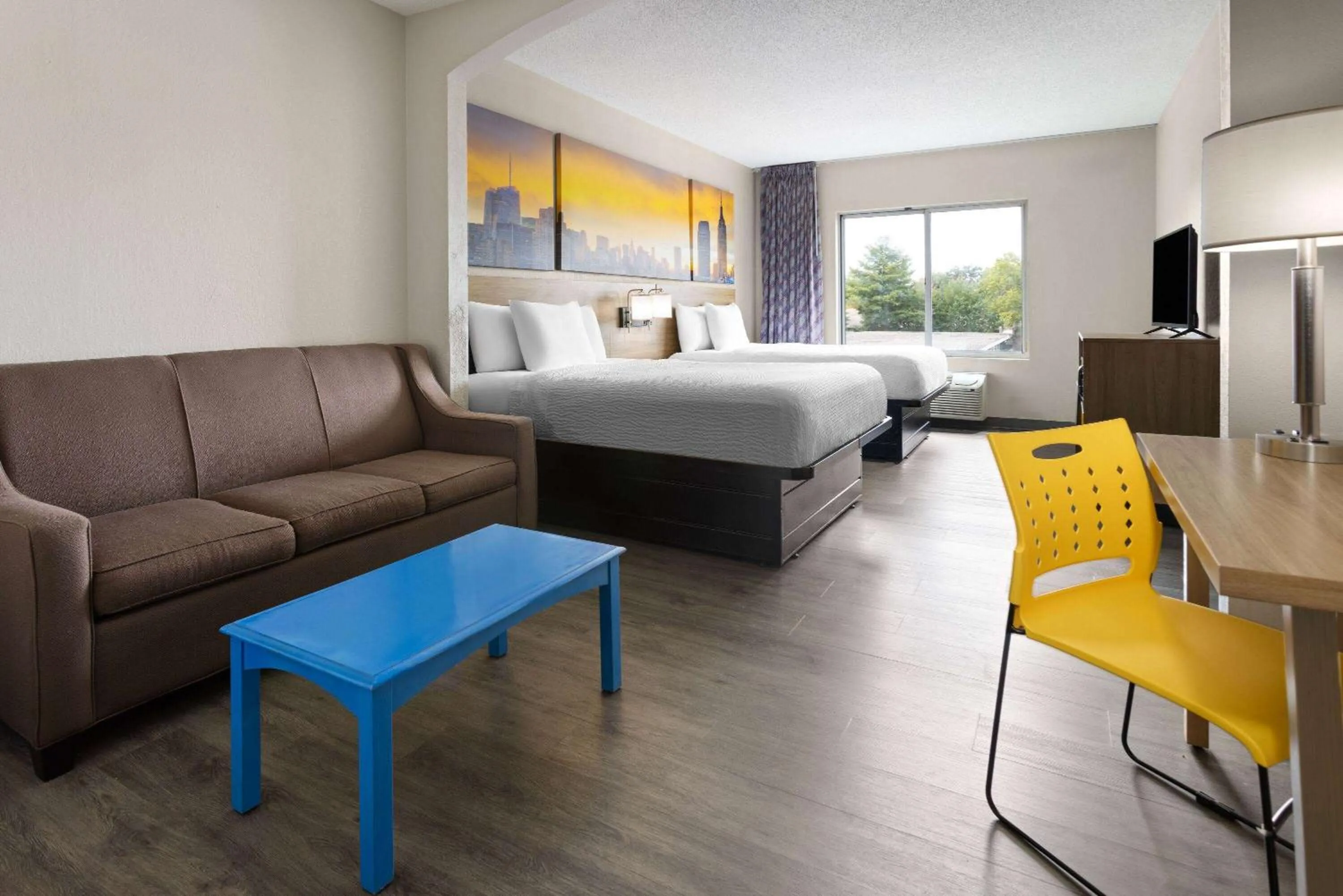 Photo of the whole room, Bed in Days Inn & Suites by Wyndham Albany