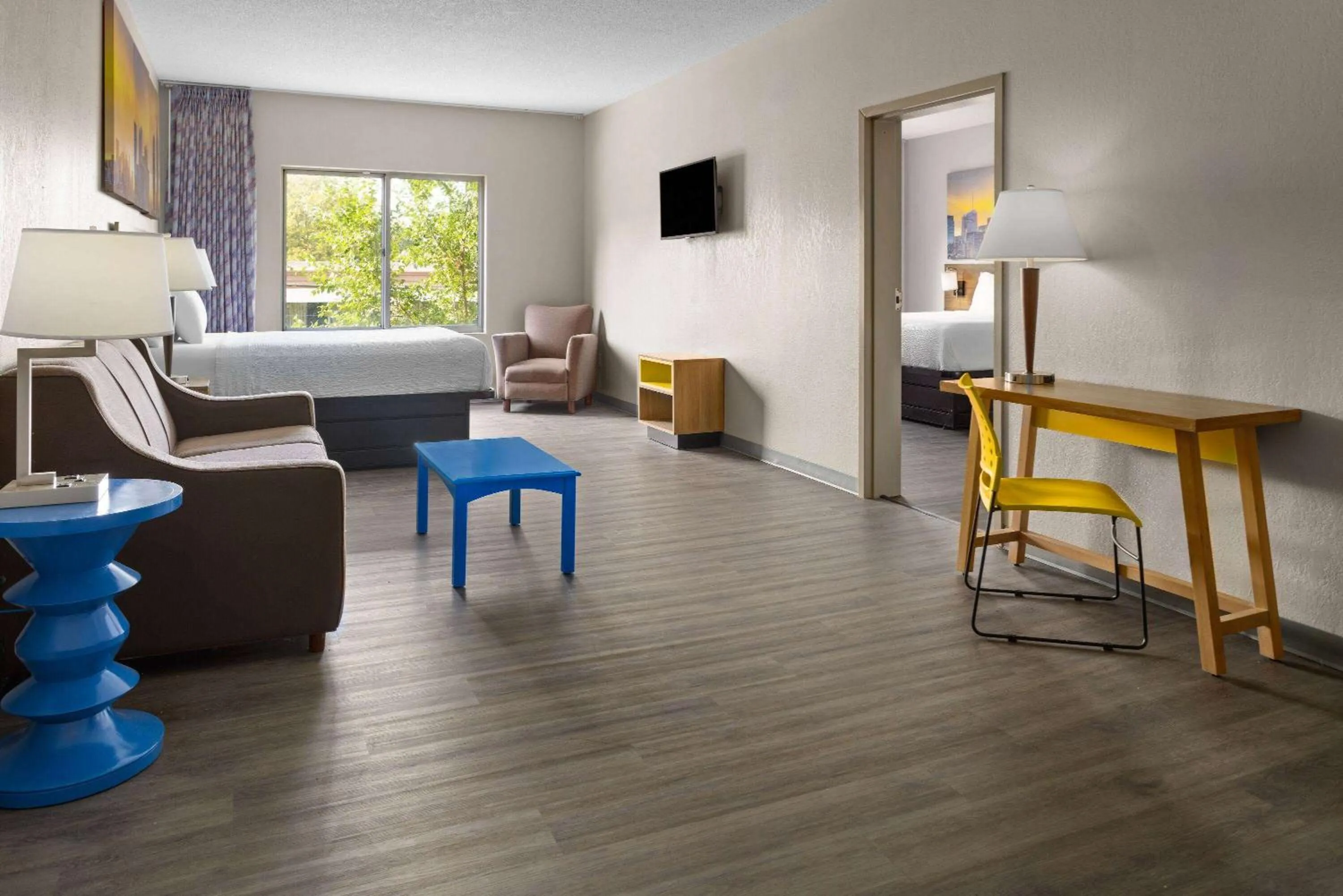 Bath, Bed in Days Inn & Suites by Wyndham Albany