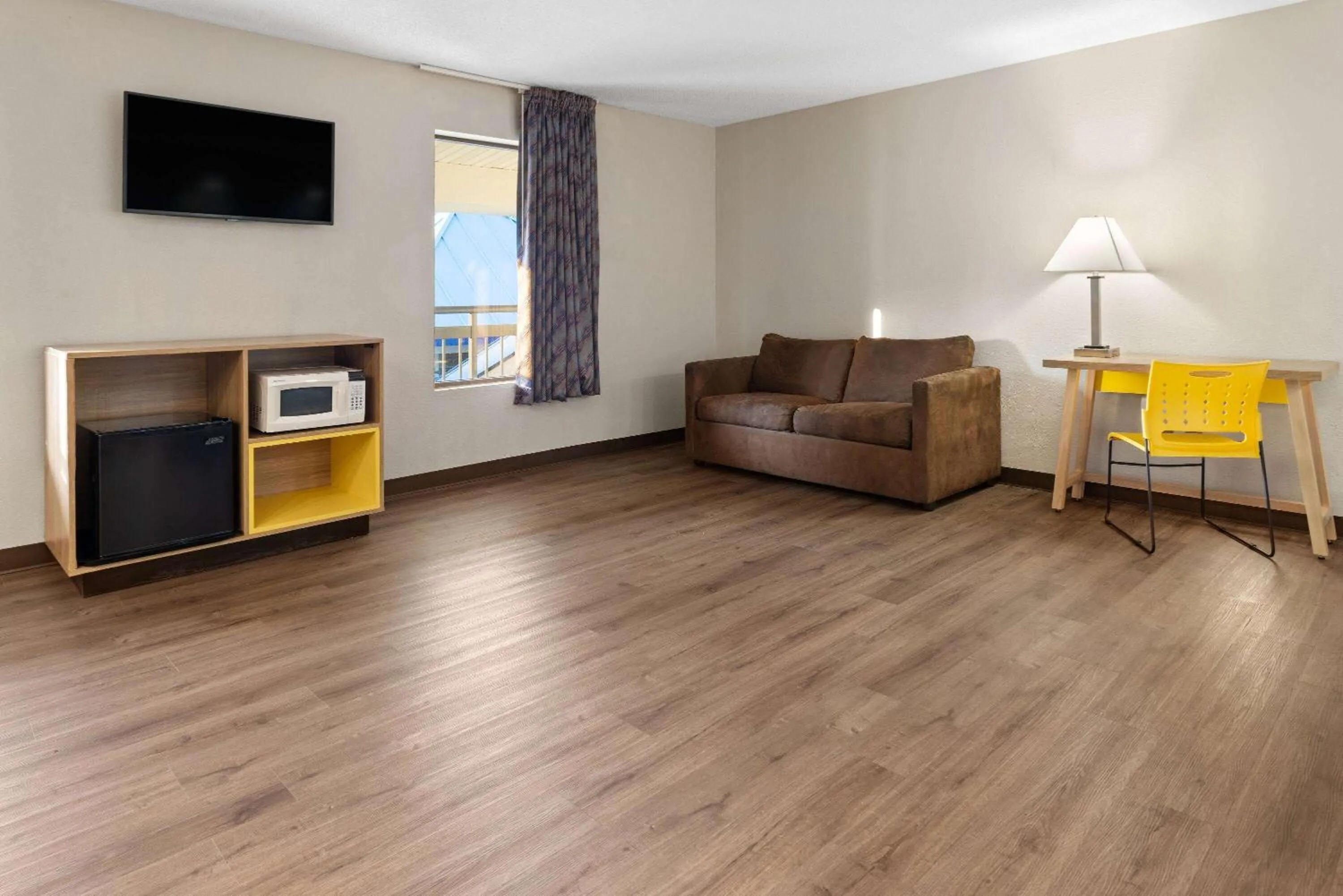 Bath in Days Inn & Suites by Wyndham Albany