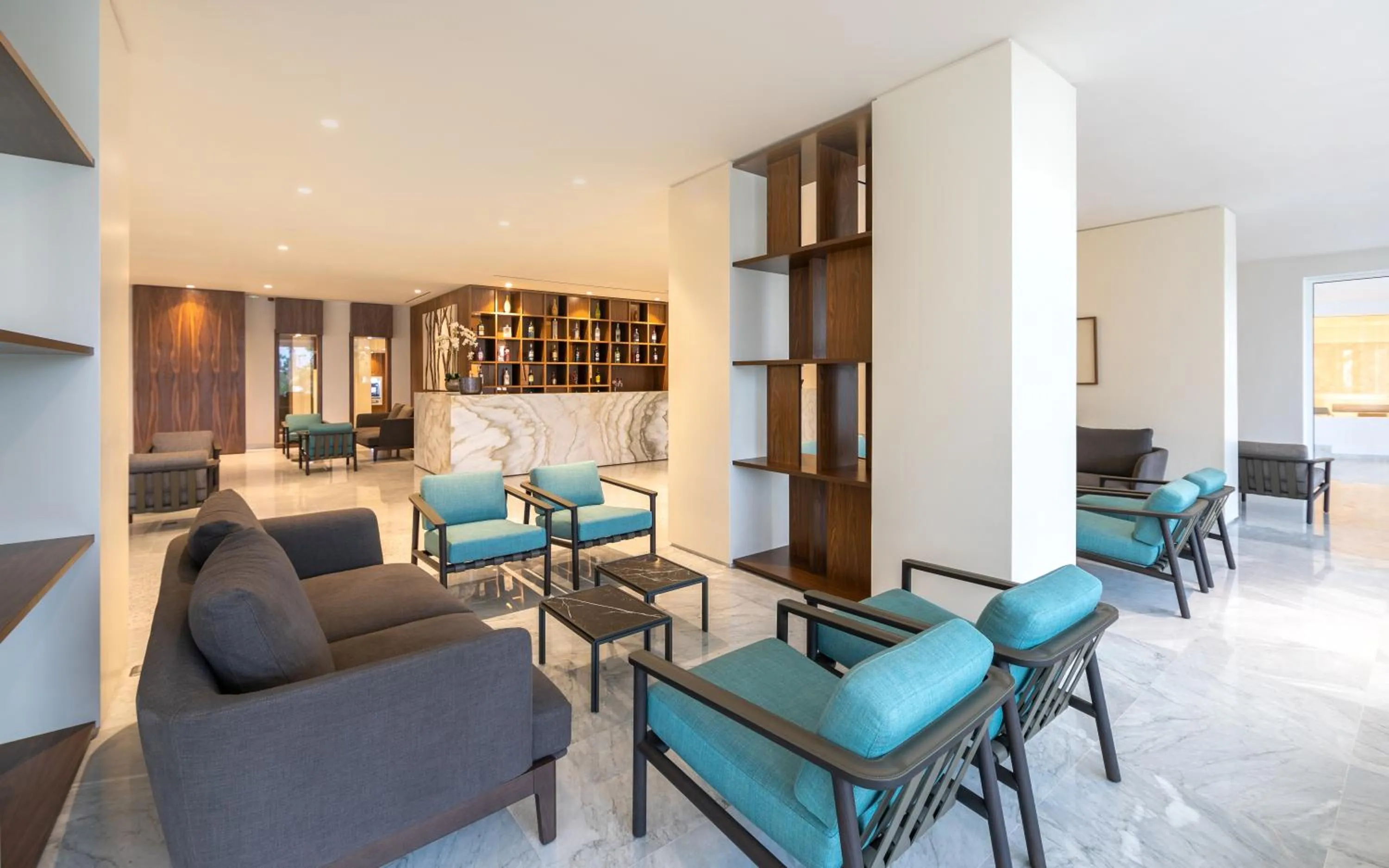 Lounge or bar in Royal Azur Thalassa