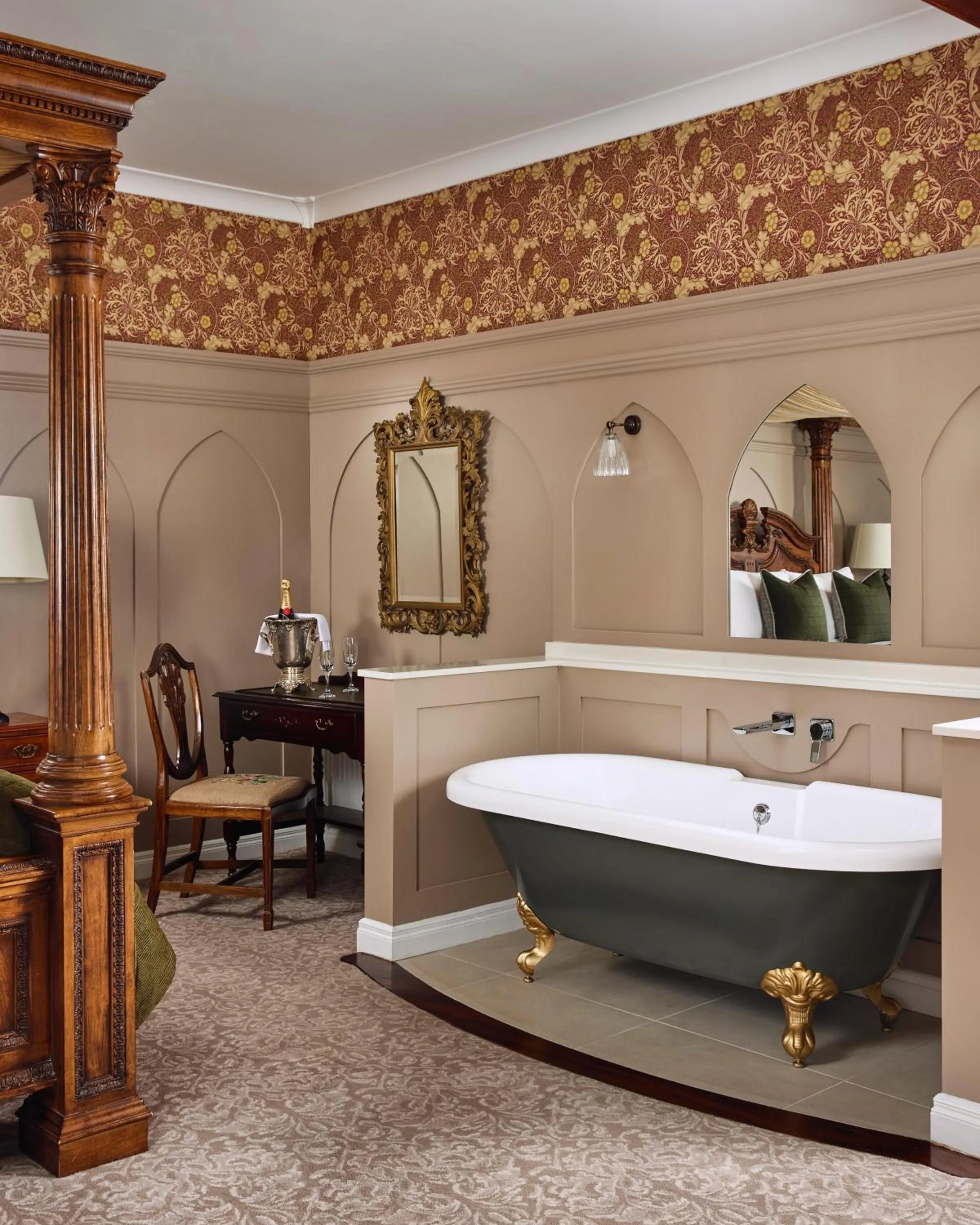 Bath in Cabra Castle Hotel