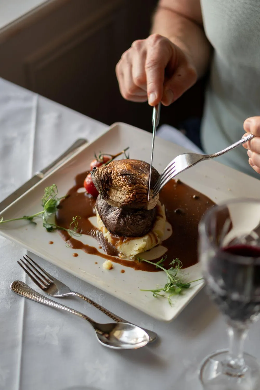 Restaurant/places to eat in Cabra Castle Hotel