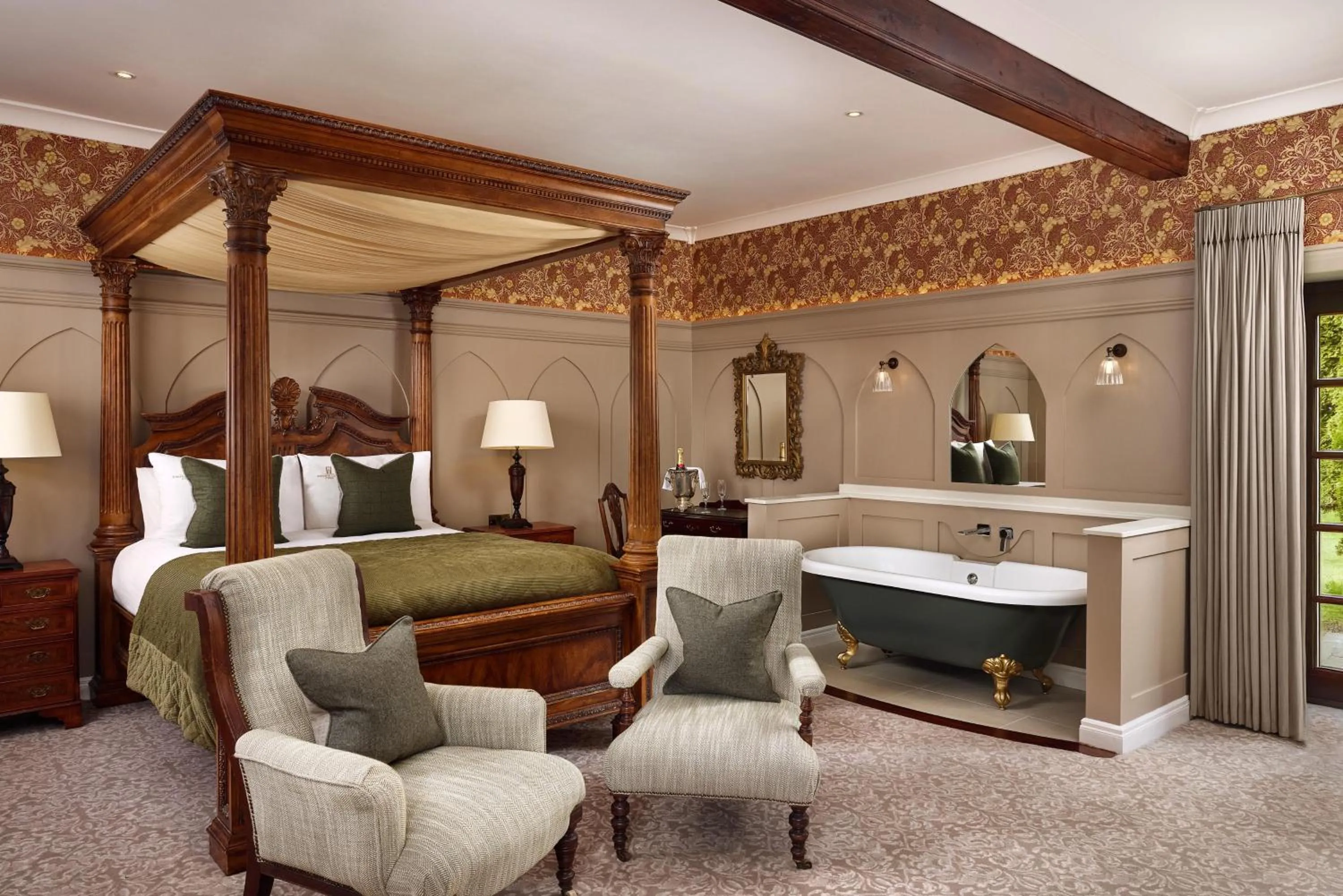 Bedroom, Bed in Cabra Castle Hotel