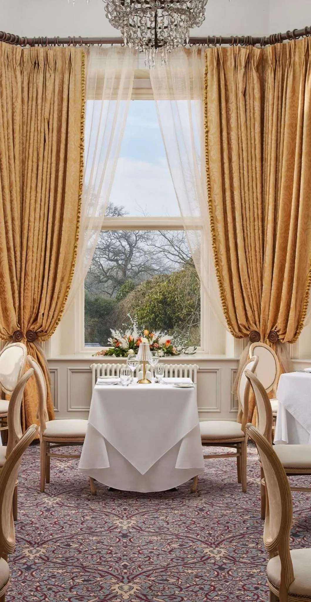 Restaurant/places to eat in Cabra Castle Hotel