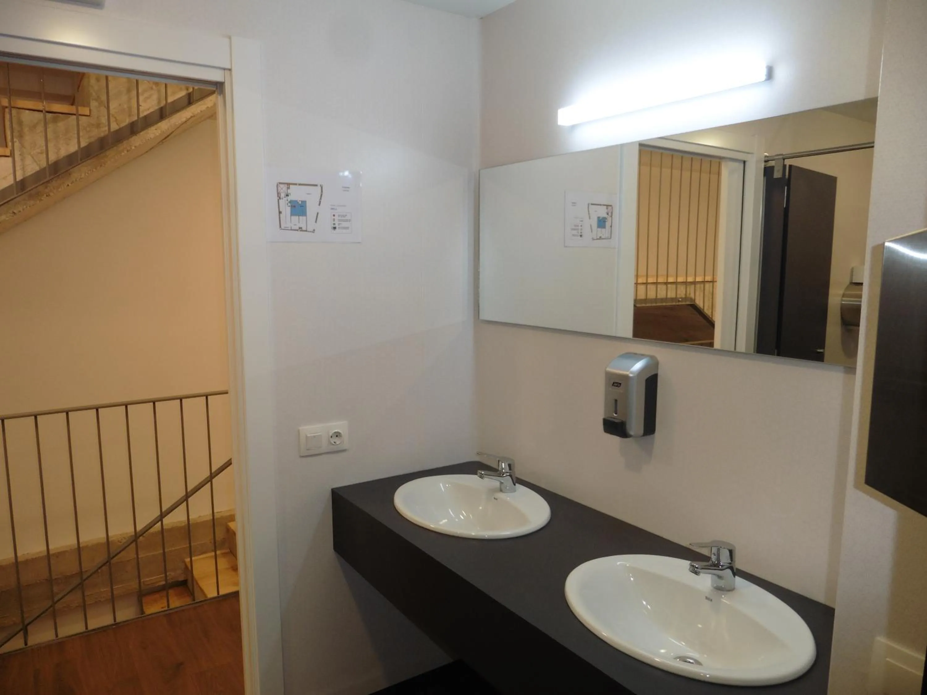 Bathroom in Agora Hostel