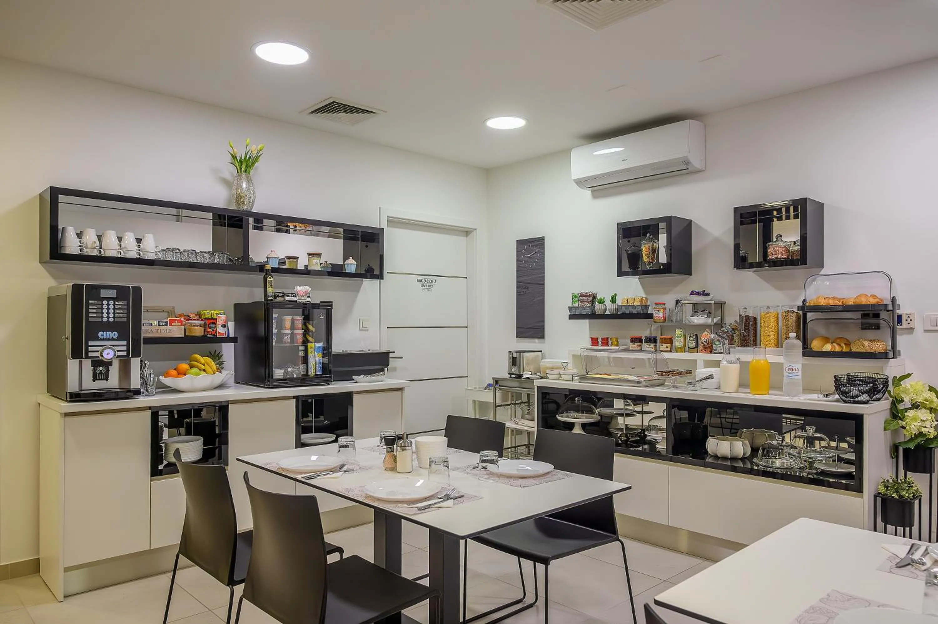 Coffee/tea facilities in Villa Nani