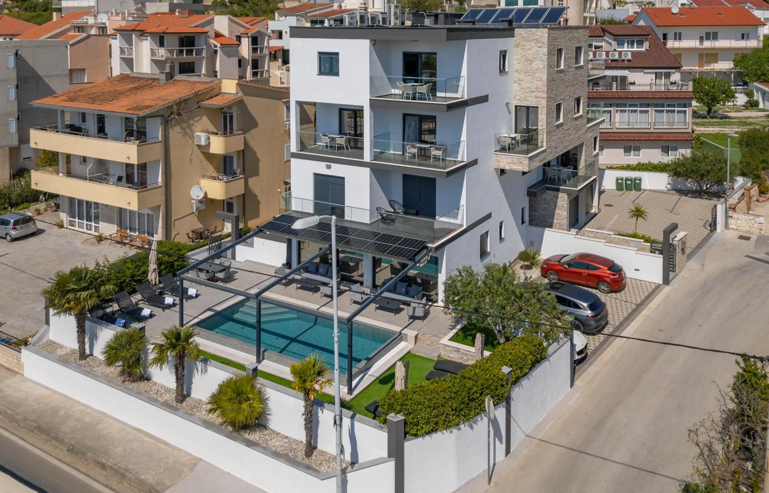 Property building in Villa Nani