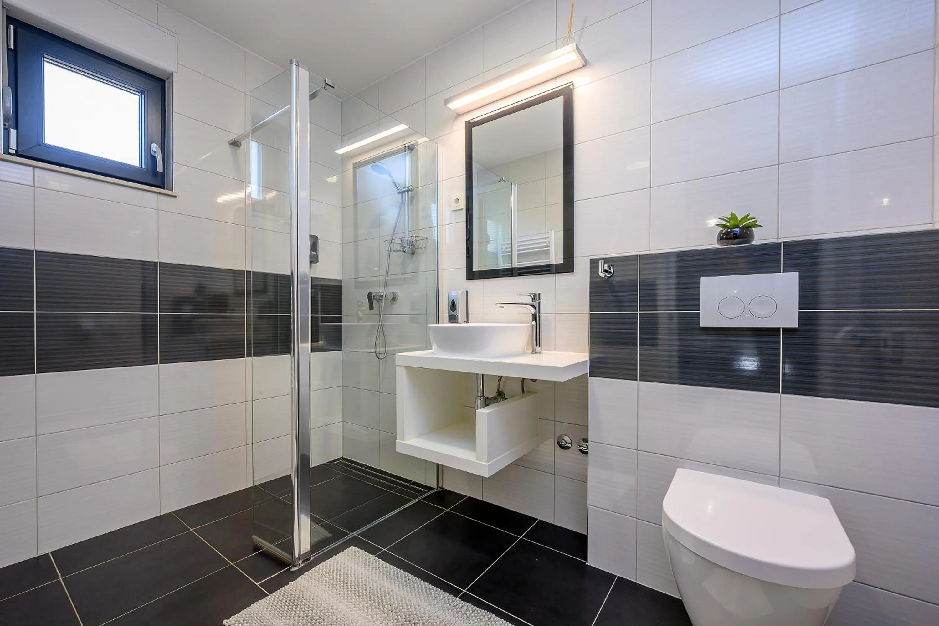 Shower in Villa Nani