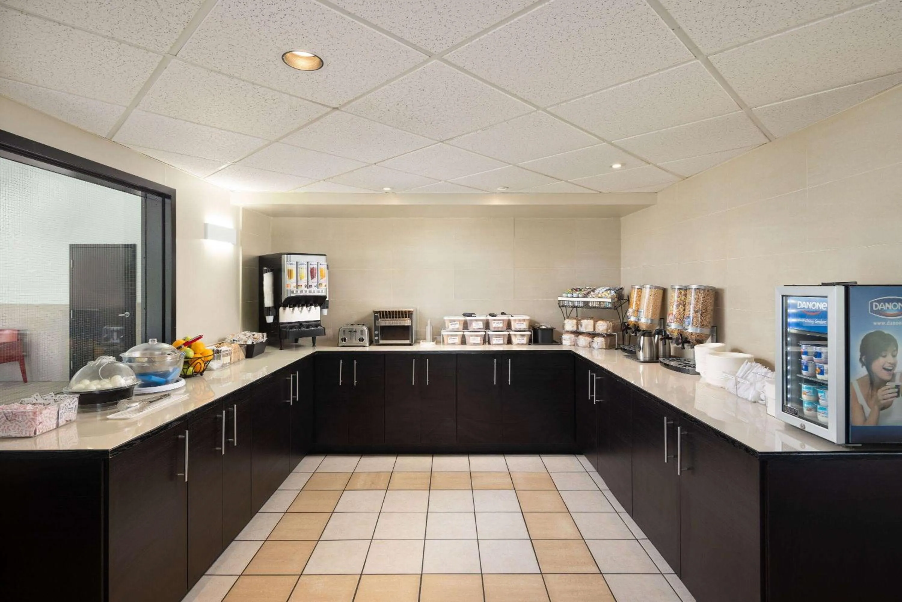 Breakfast in Super 8 by Wyndham Sainte Agathe Des Monts