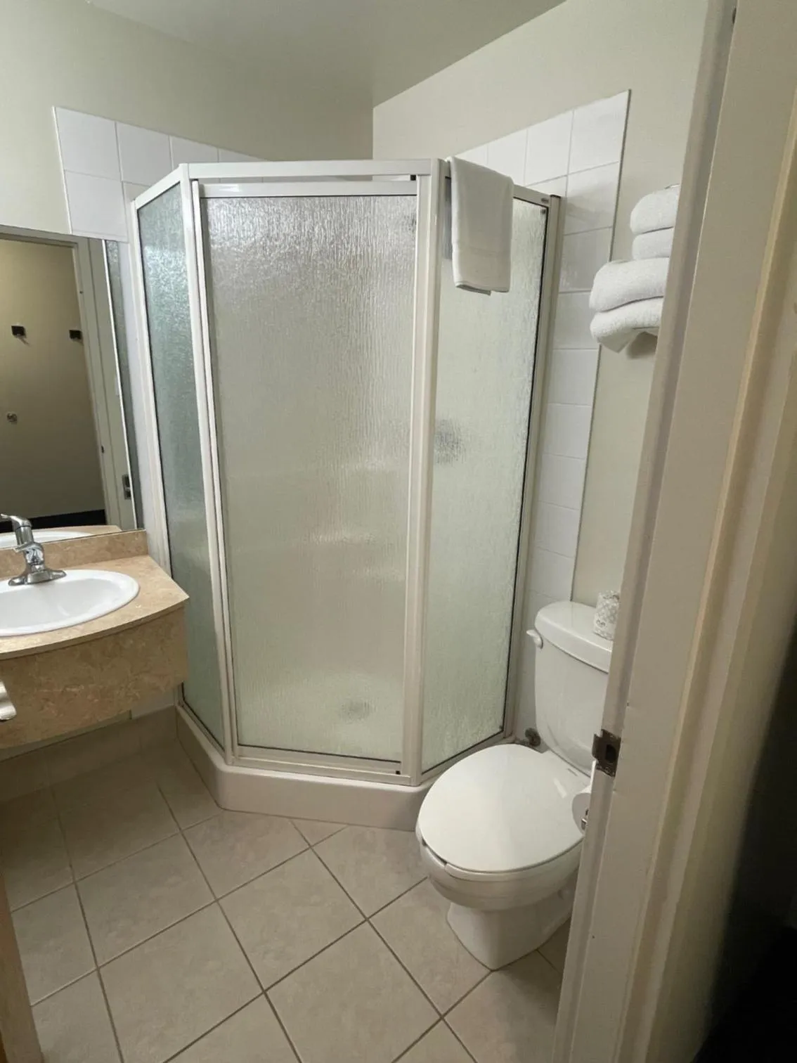 Super 8 by Wyndham Sainte Agathe Des Monts