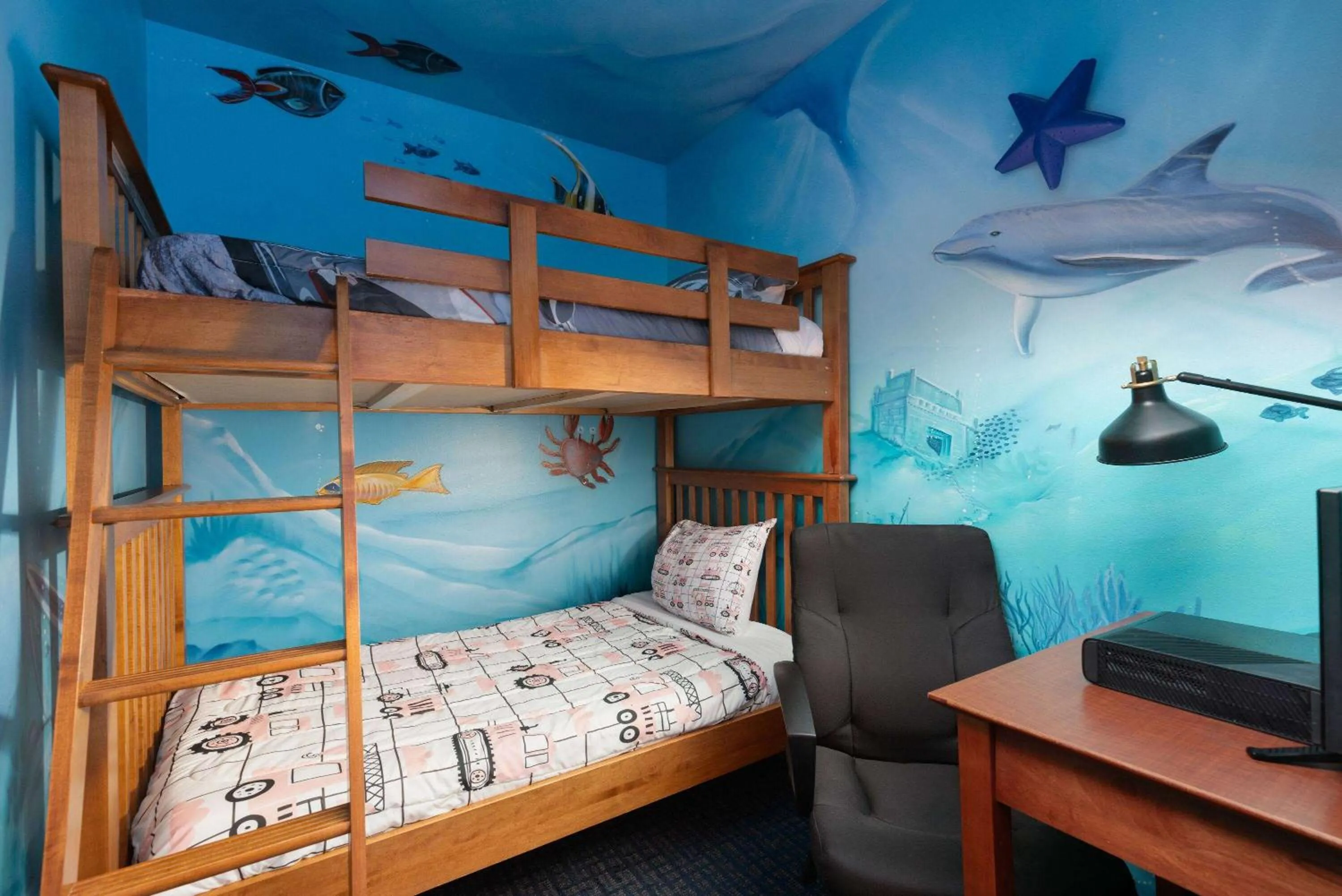 Photo of the whole room, Bed in Super 8 by Wyndham Sainte Agathe Des Monts