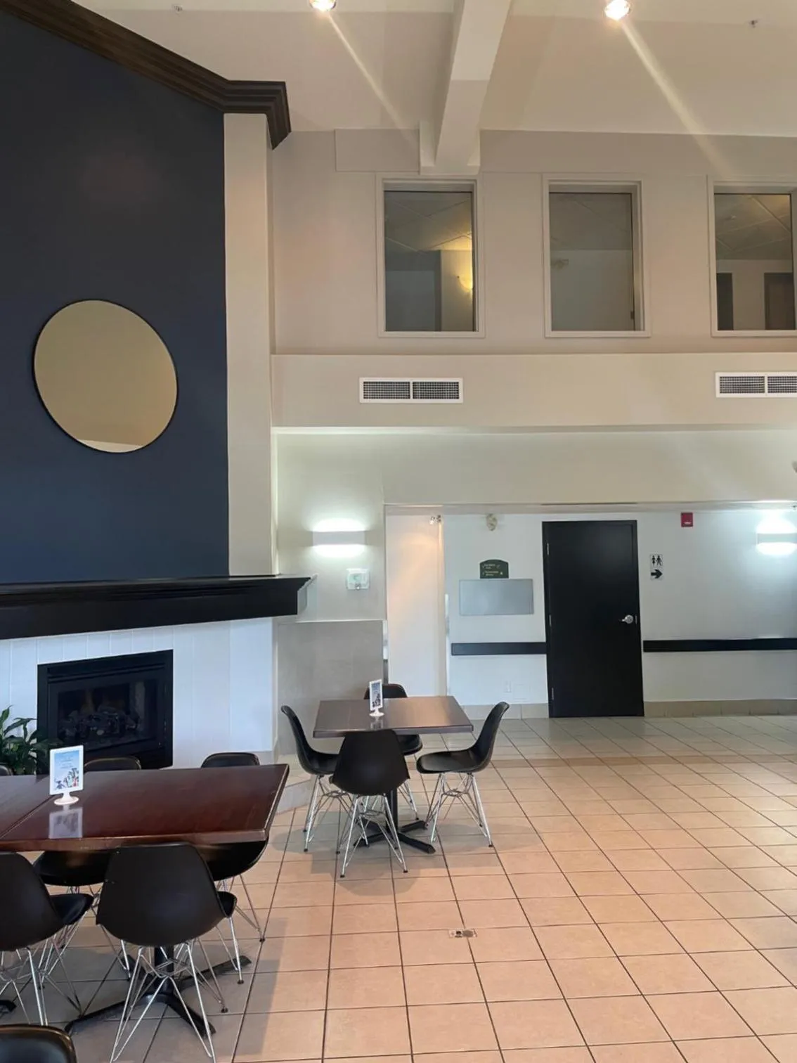 Super 8 by Wyndham Sainte Agathe Des Monts